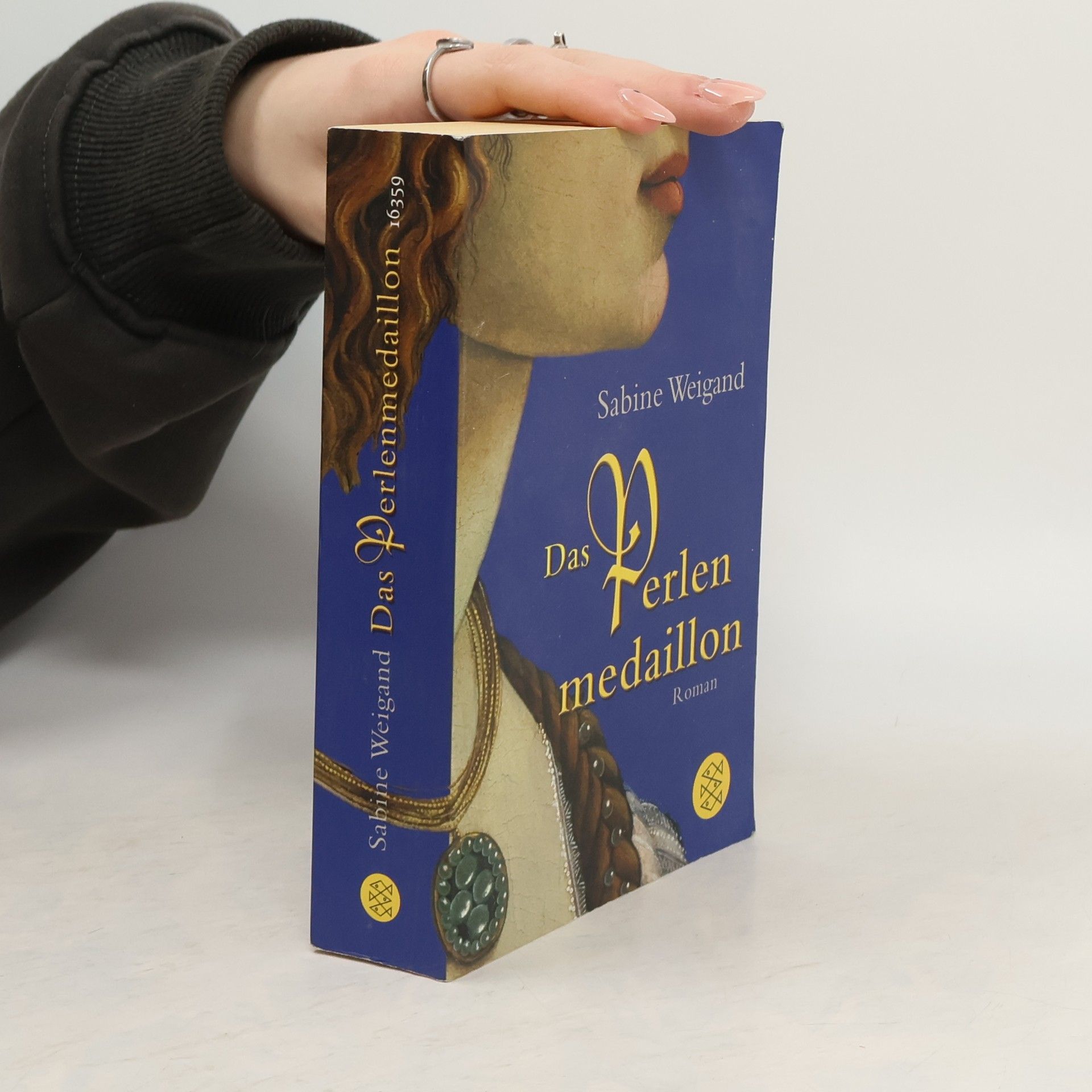 Sabine Weigand Das Perlenmedaillon