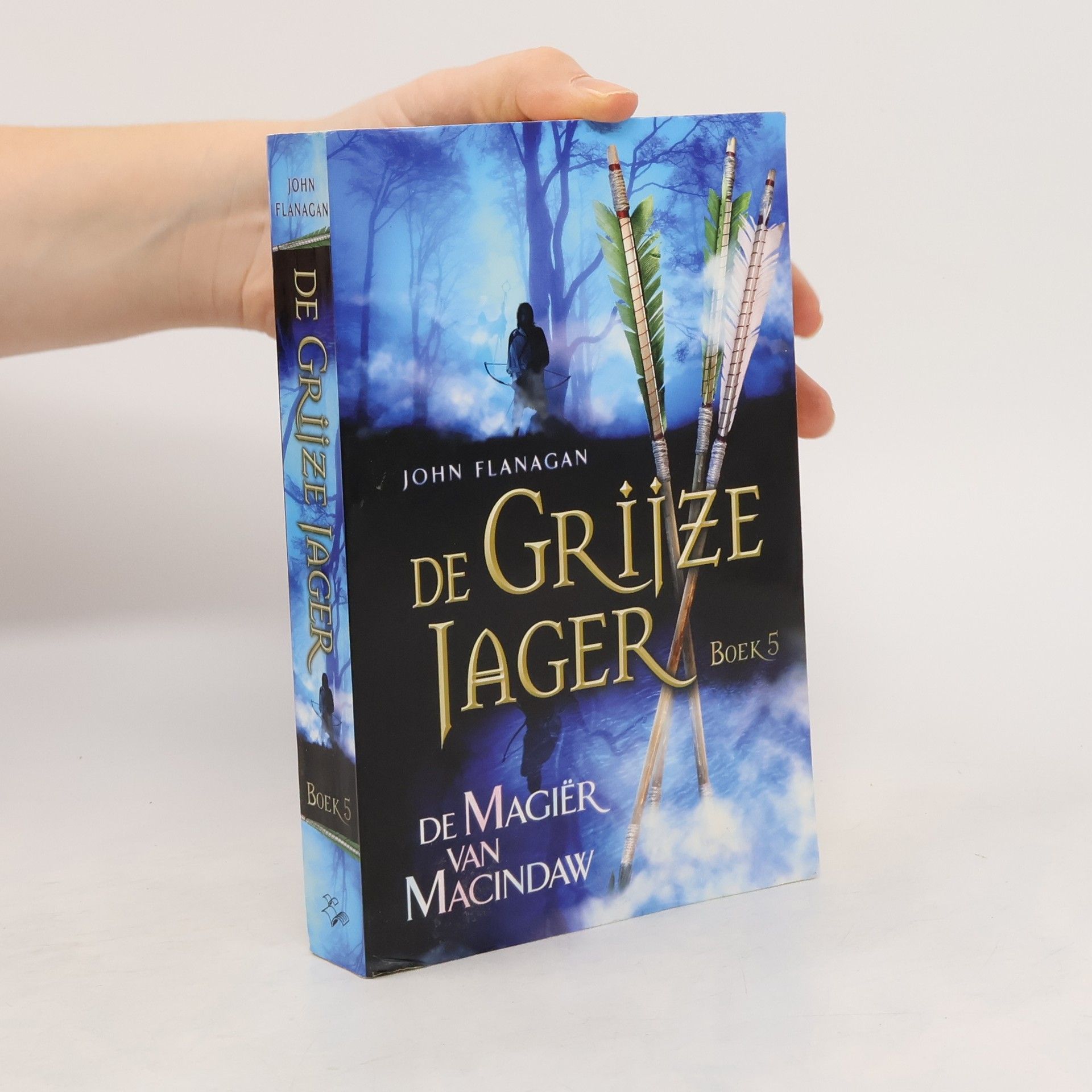 John Flanagan De Grijze Jager - 5: De Magiër van Macindaw