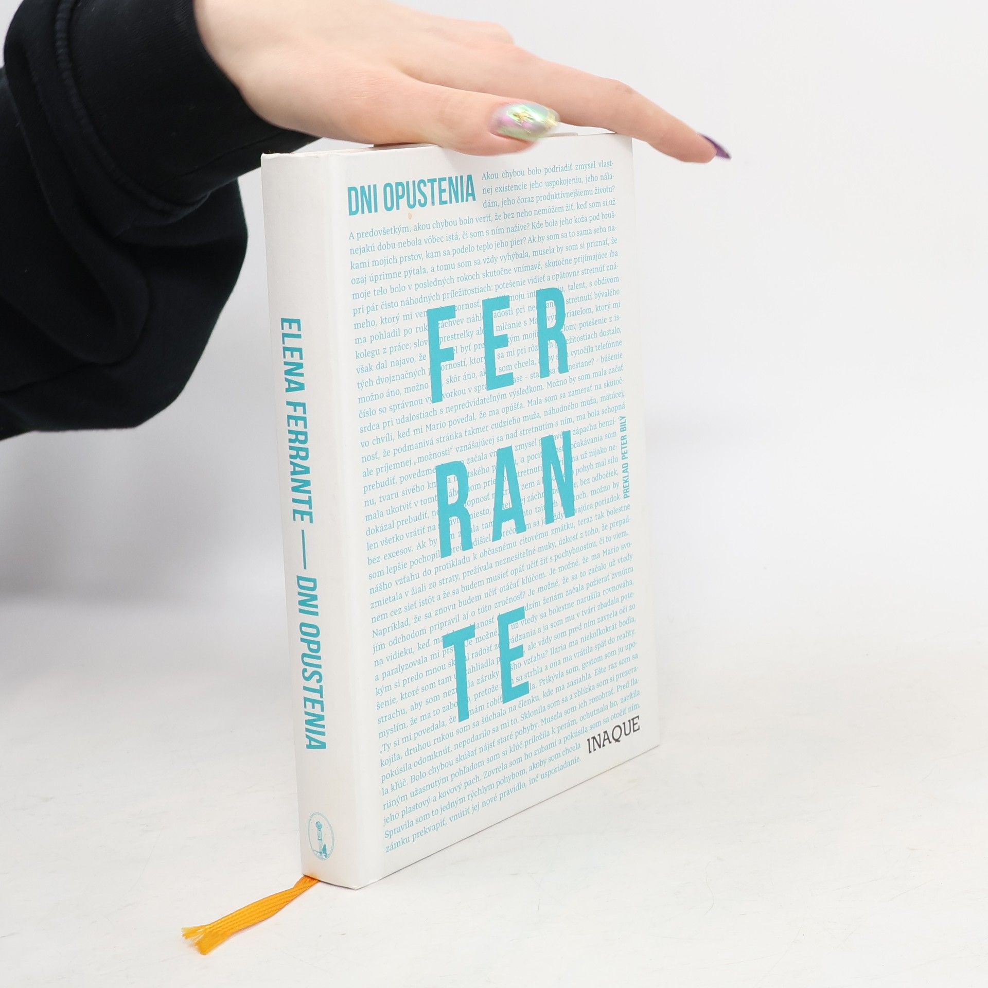 Elena Ferrante Dni opustenia