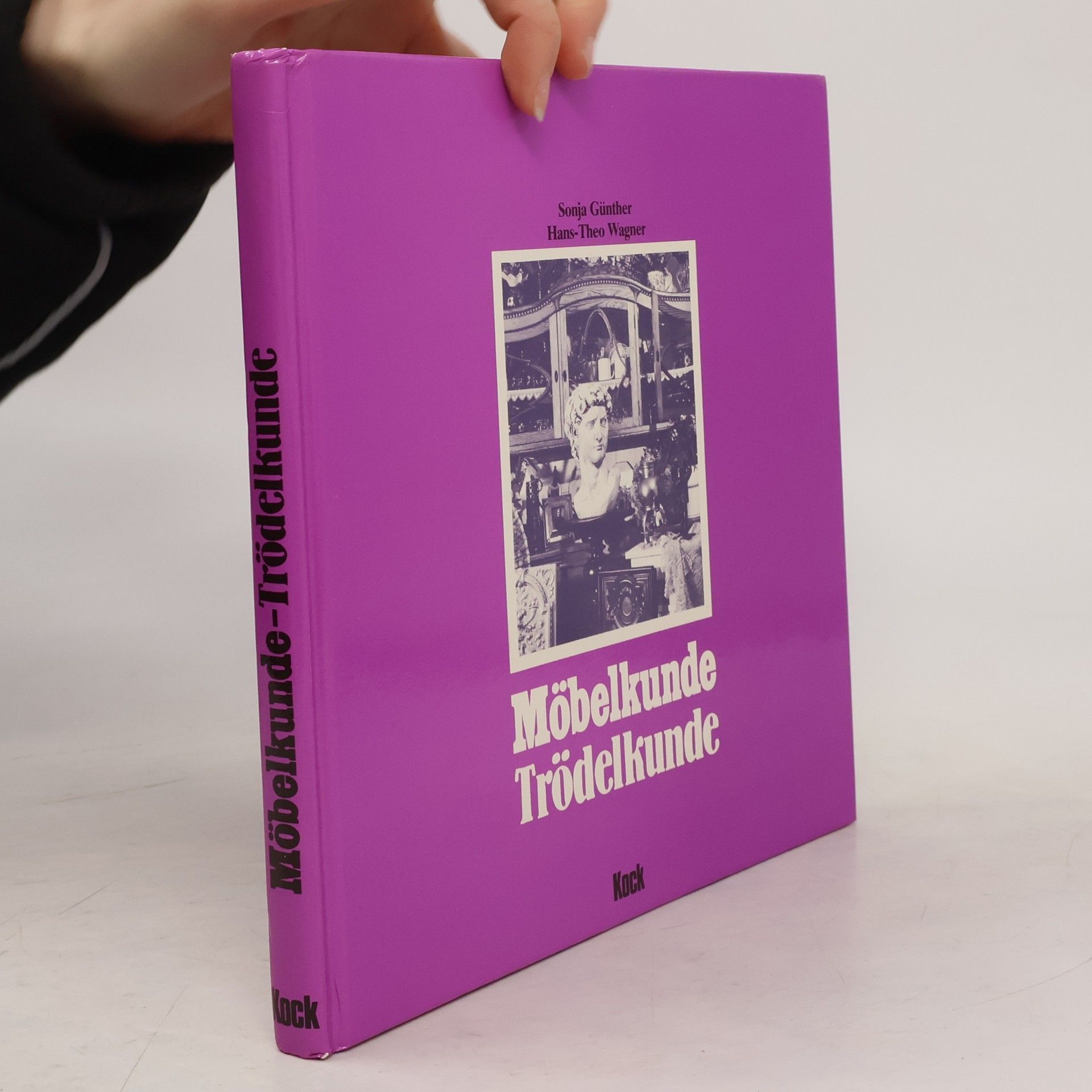 Möbelkunde-Trödelkunde