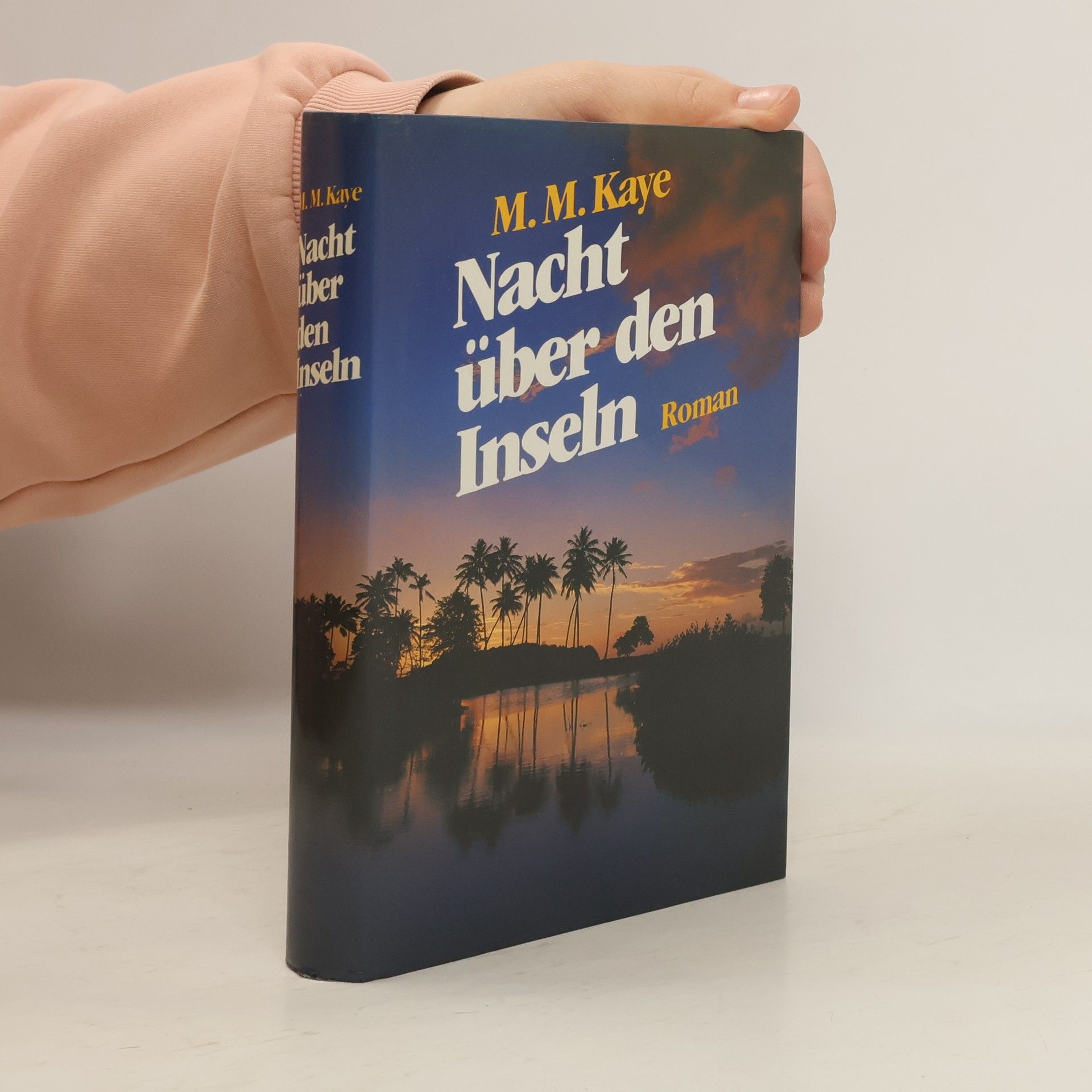 M. M. Kaye Nacht über den Inseln