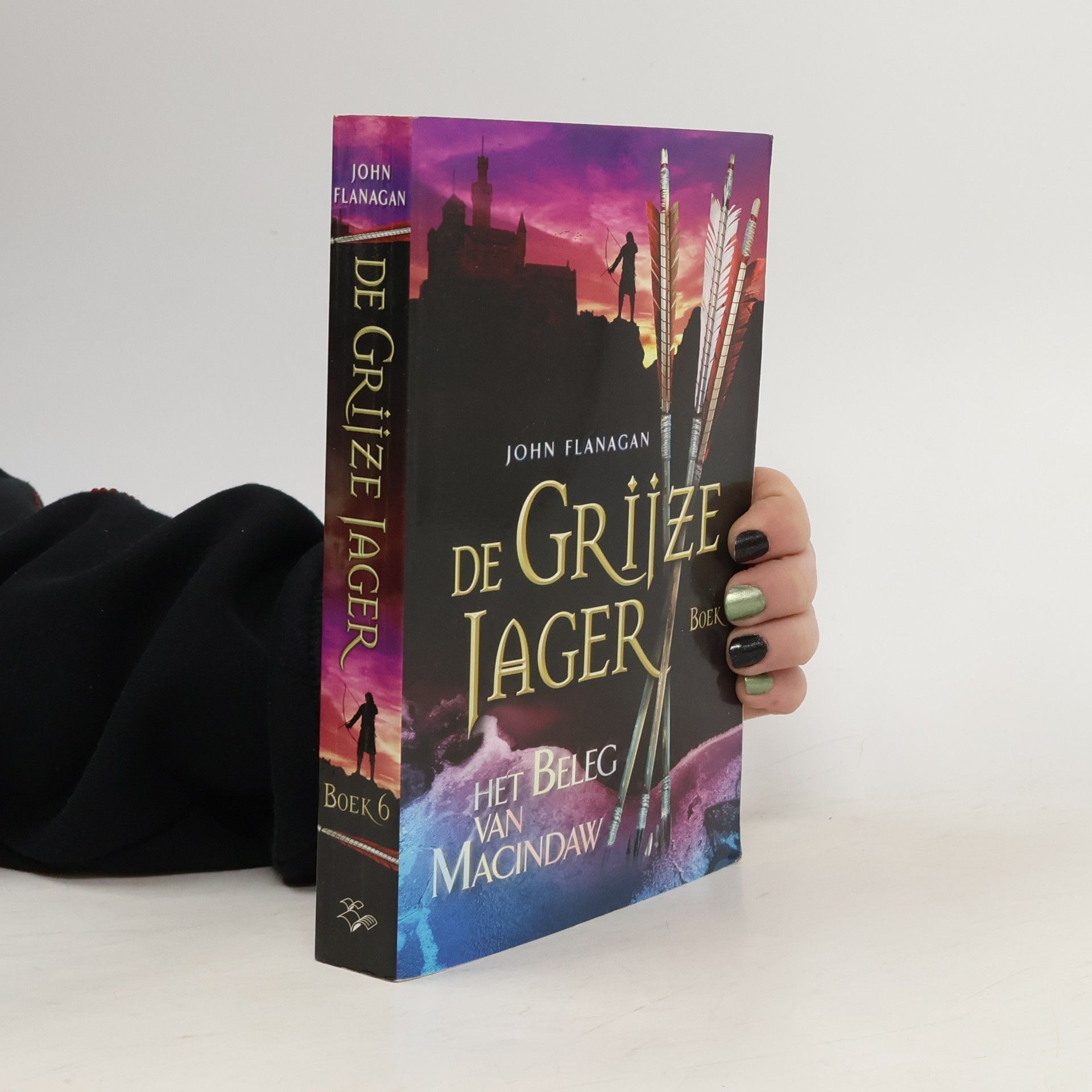 John Flanagan De grijze jager - 6: Het beleg van Macindaw