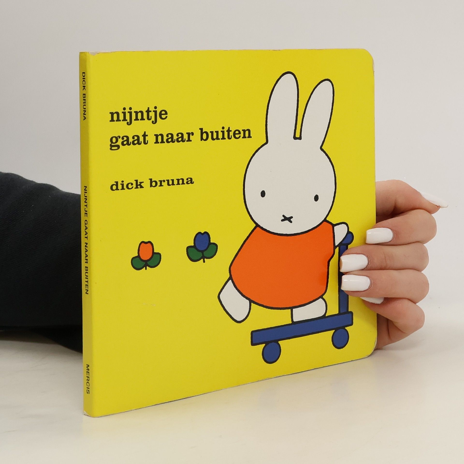 Dick Bruna Nijntje gaat naar buiten