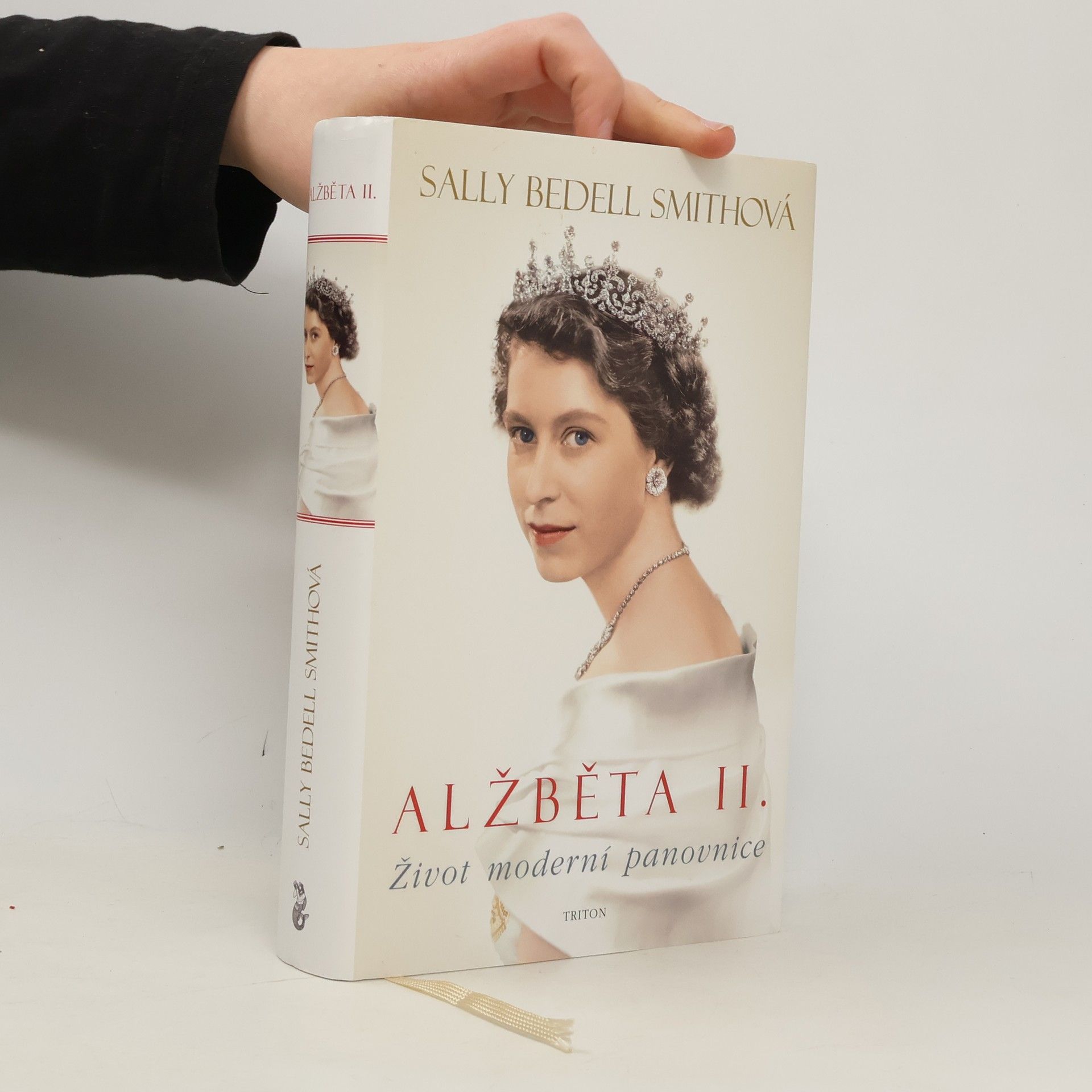 Alžběta II. Život moderní panovnice