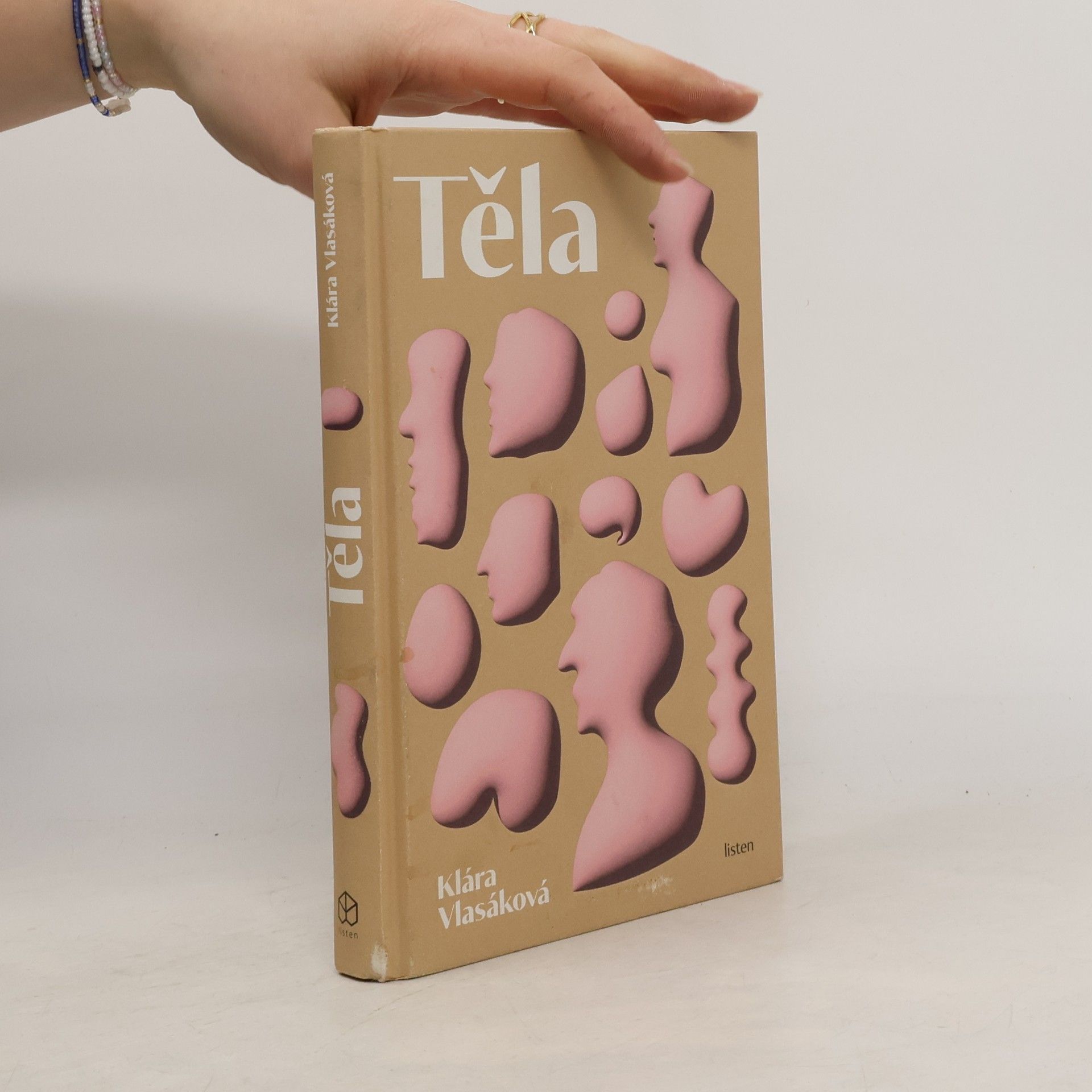 Klára Vlasáková Těla