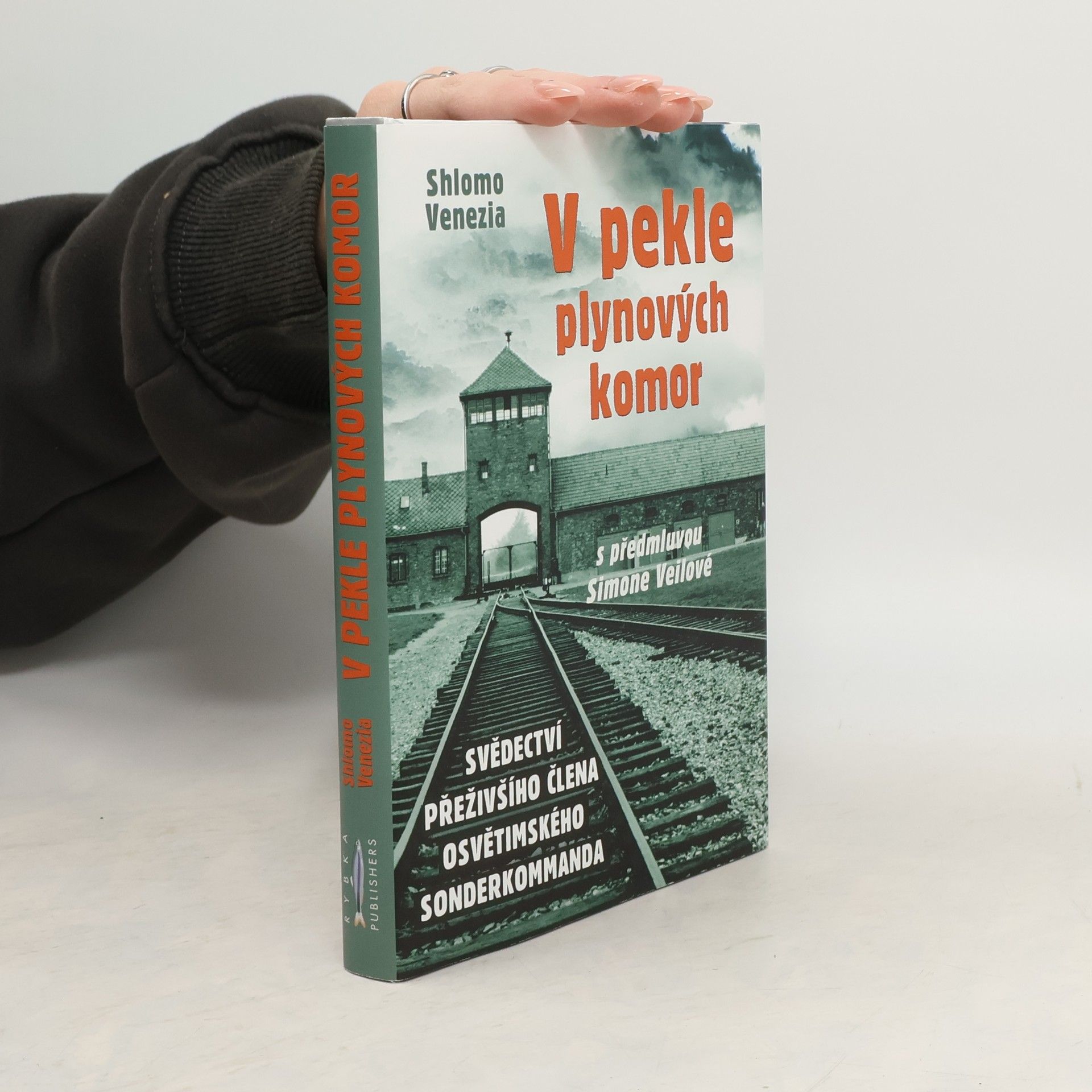 Shlomo Venezia V pekle plynových komor