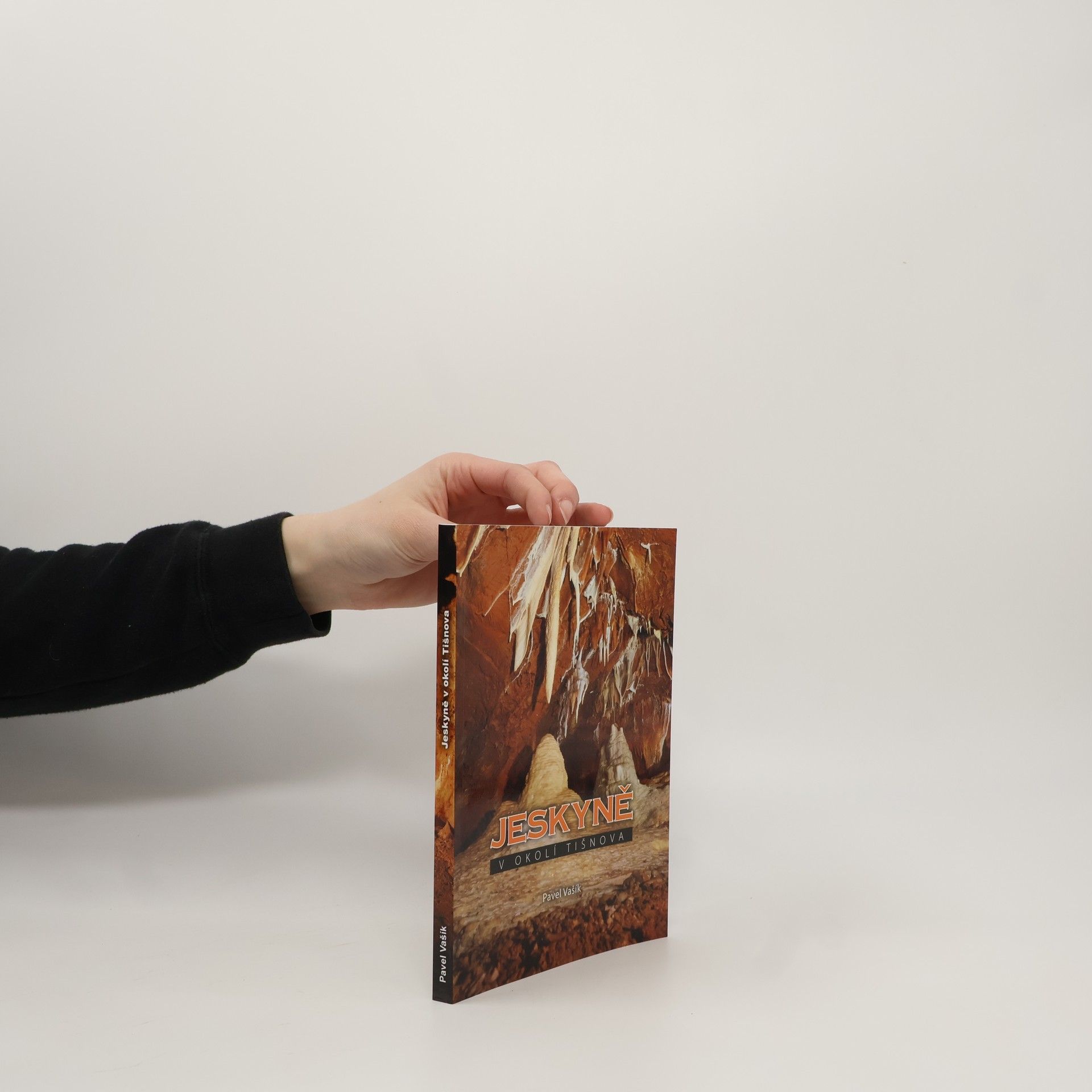 Pavel Vašík Jeskyně v okolí Tišnova