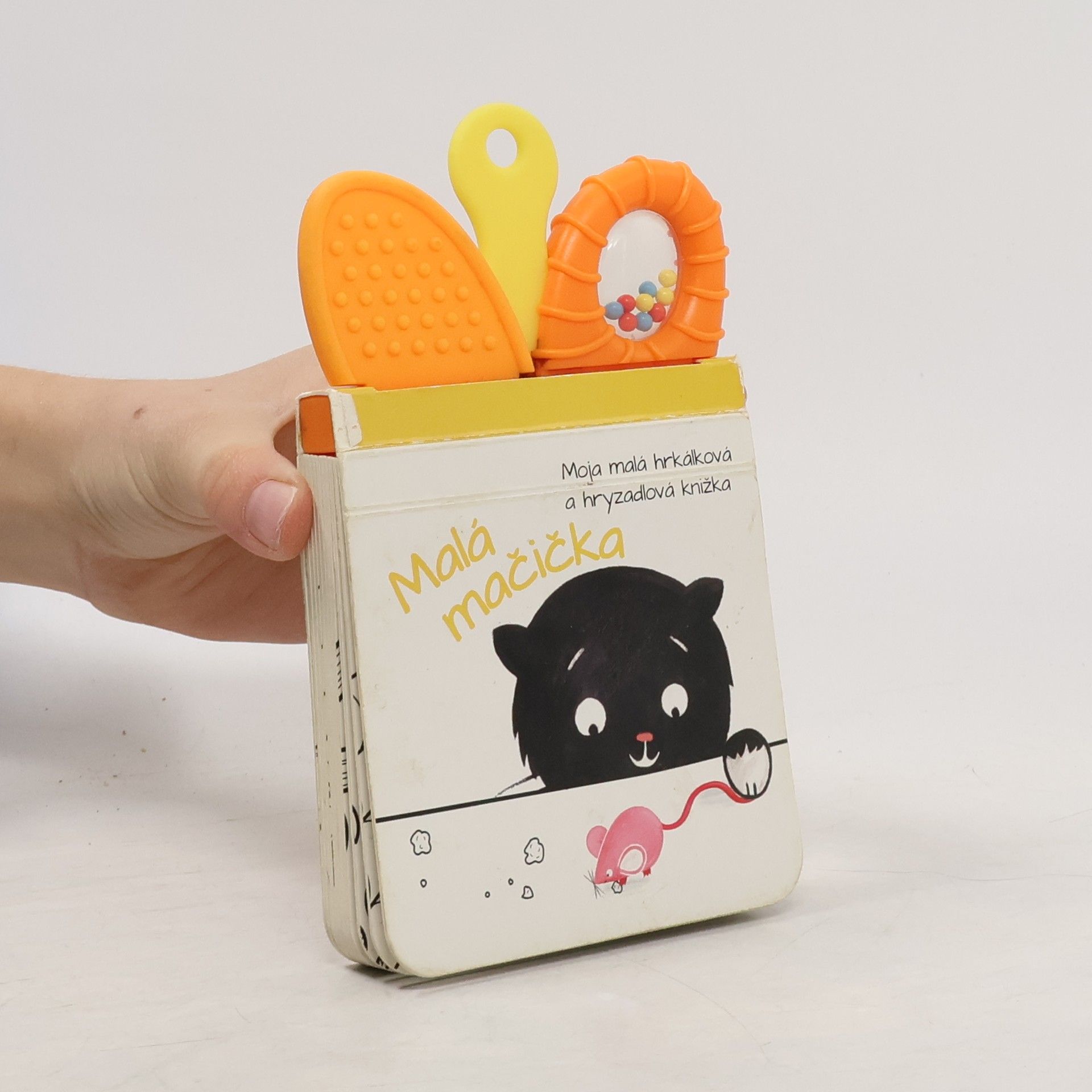 Autorenkollektiv Moja malá hrkálková a hryzadlová knižka: Malá mačička