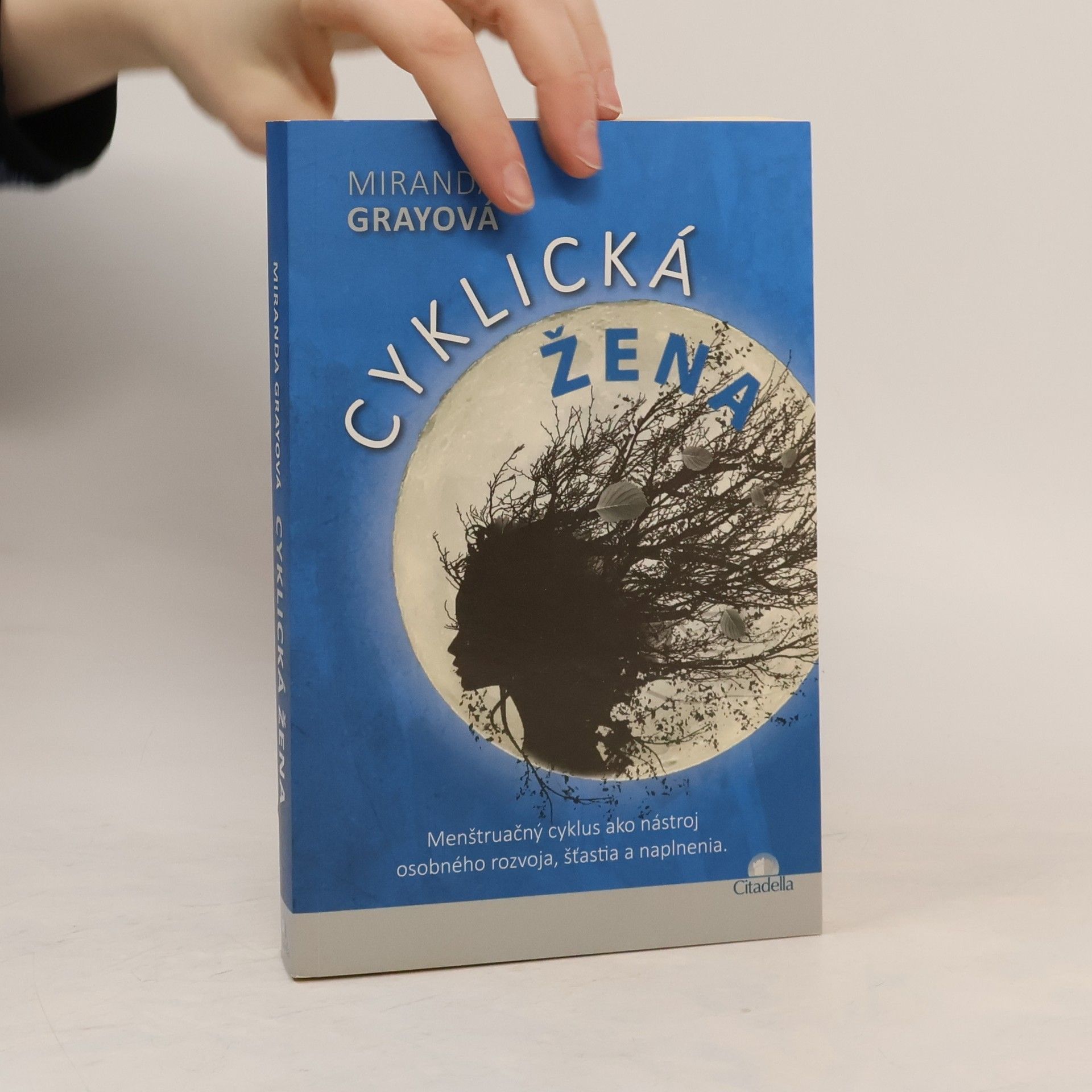 Mirinda Gray Cyklická žena