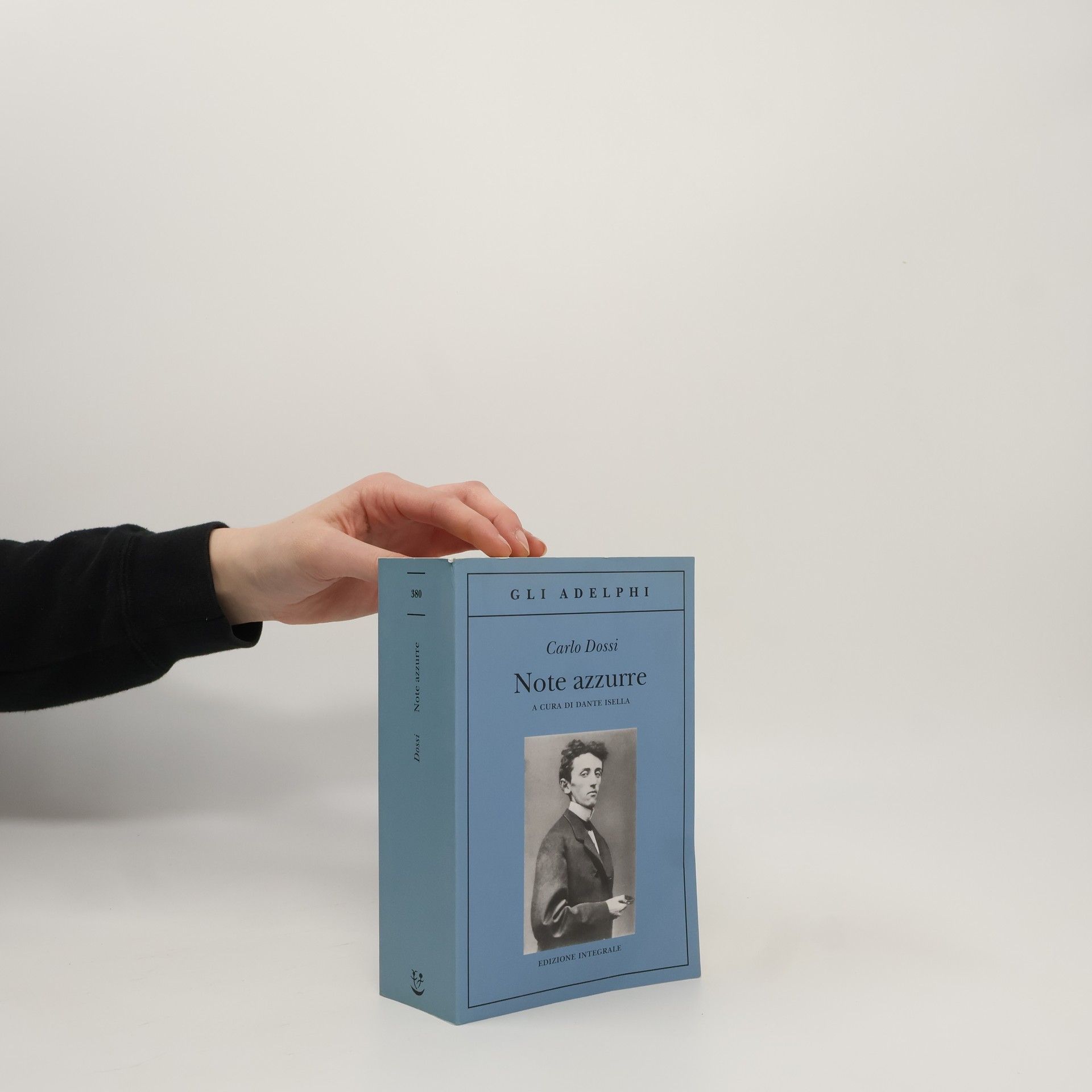 Gli Adelphi - 380: Note azzurre