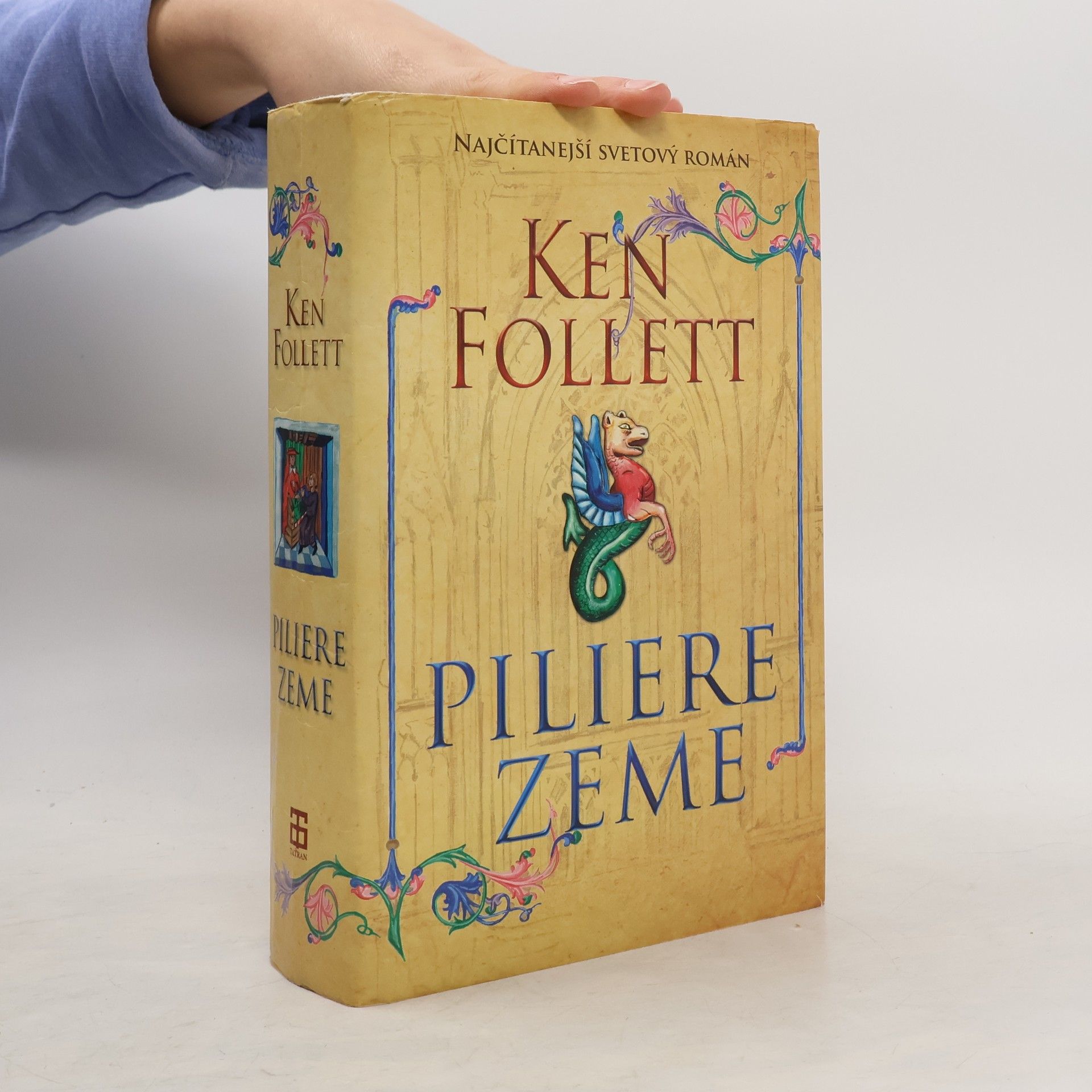Ken Follett Piliere zeme
