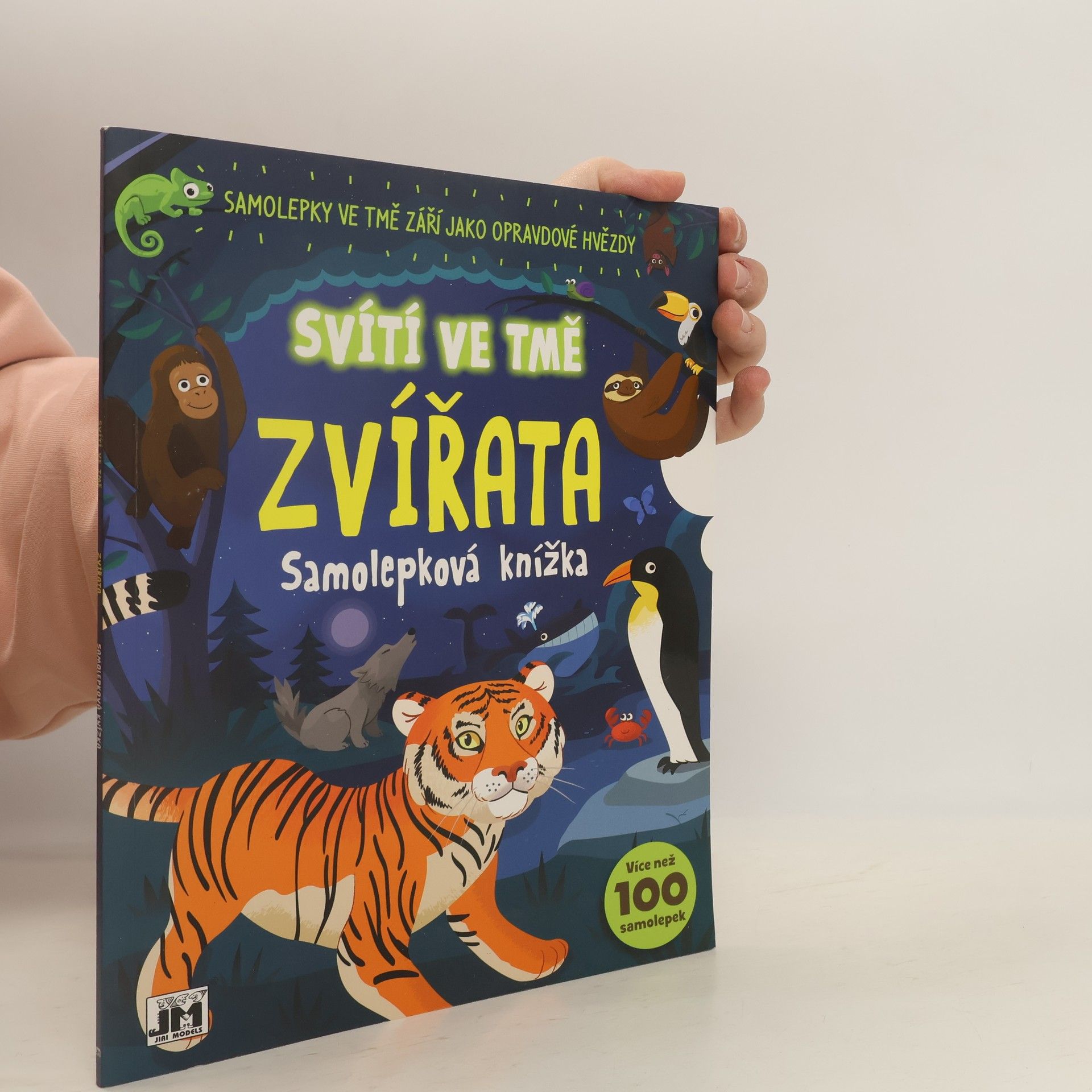 AA.VV. Svítí ve tmě. Zvířata