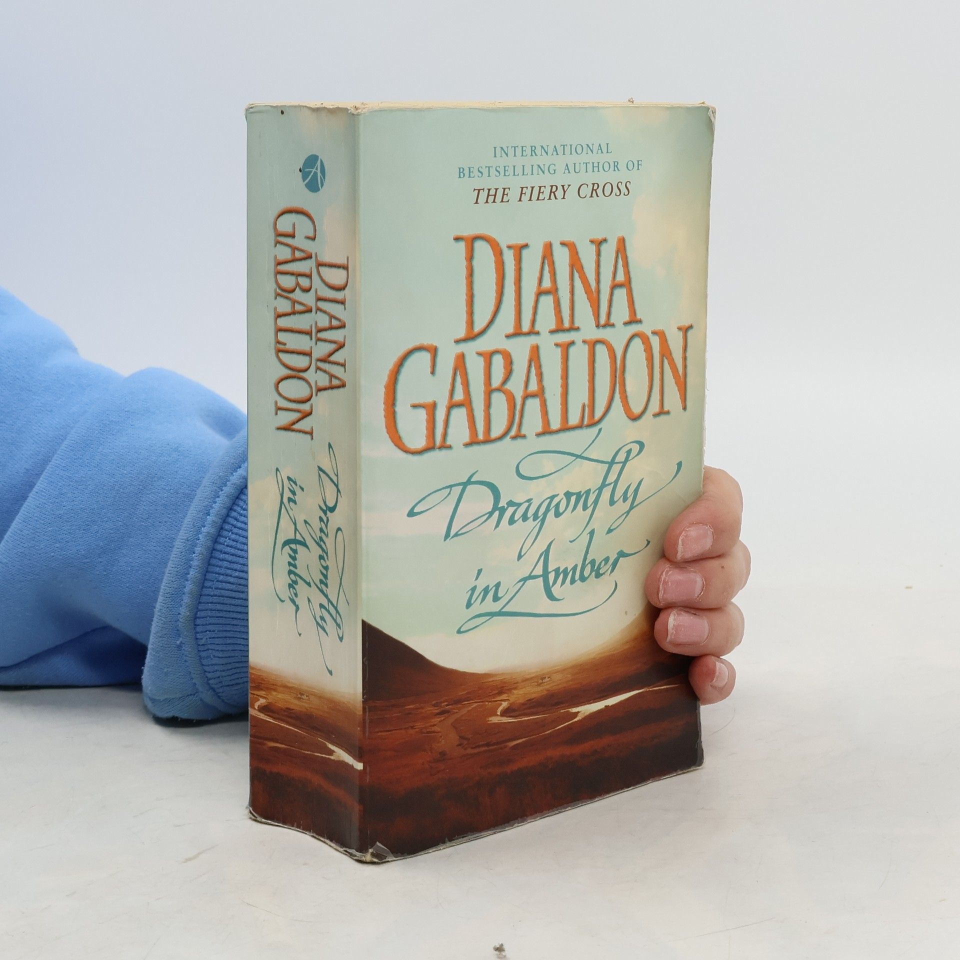 Diana Gabaldon Dragonfly in amber
