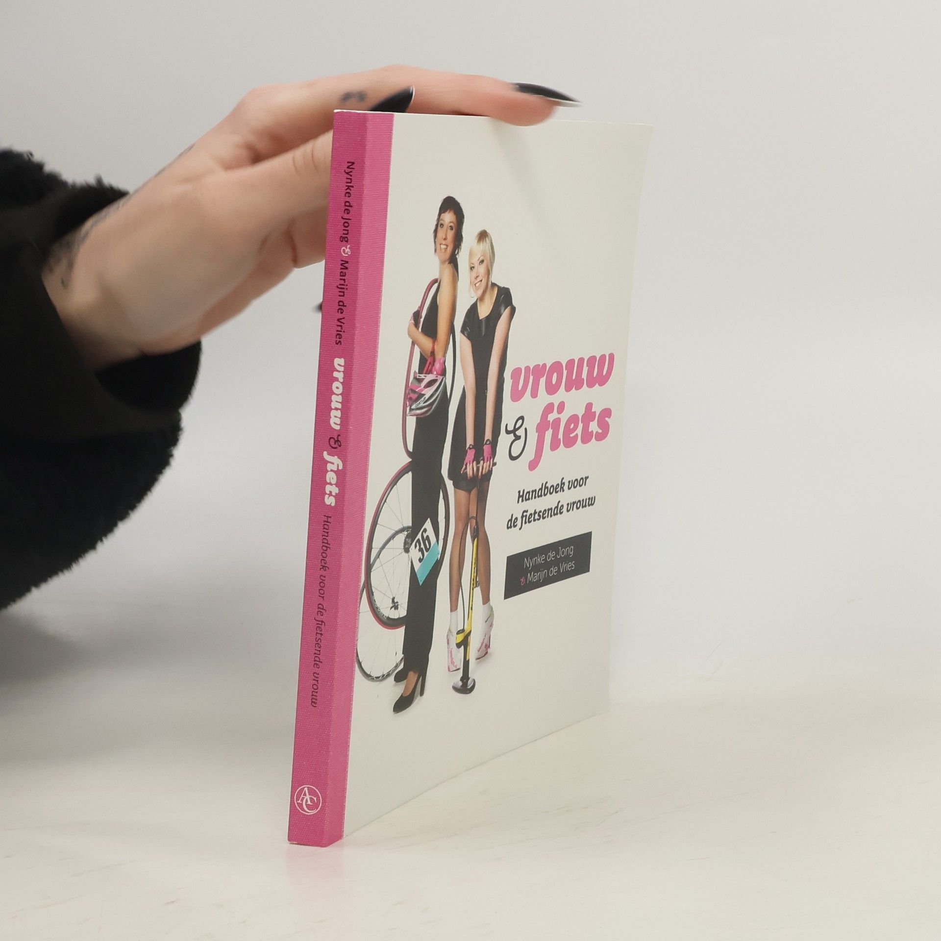 Nynke de Jong Vrouw & fiets