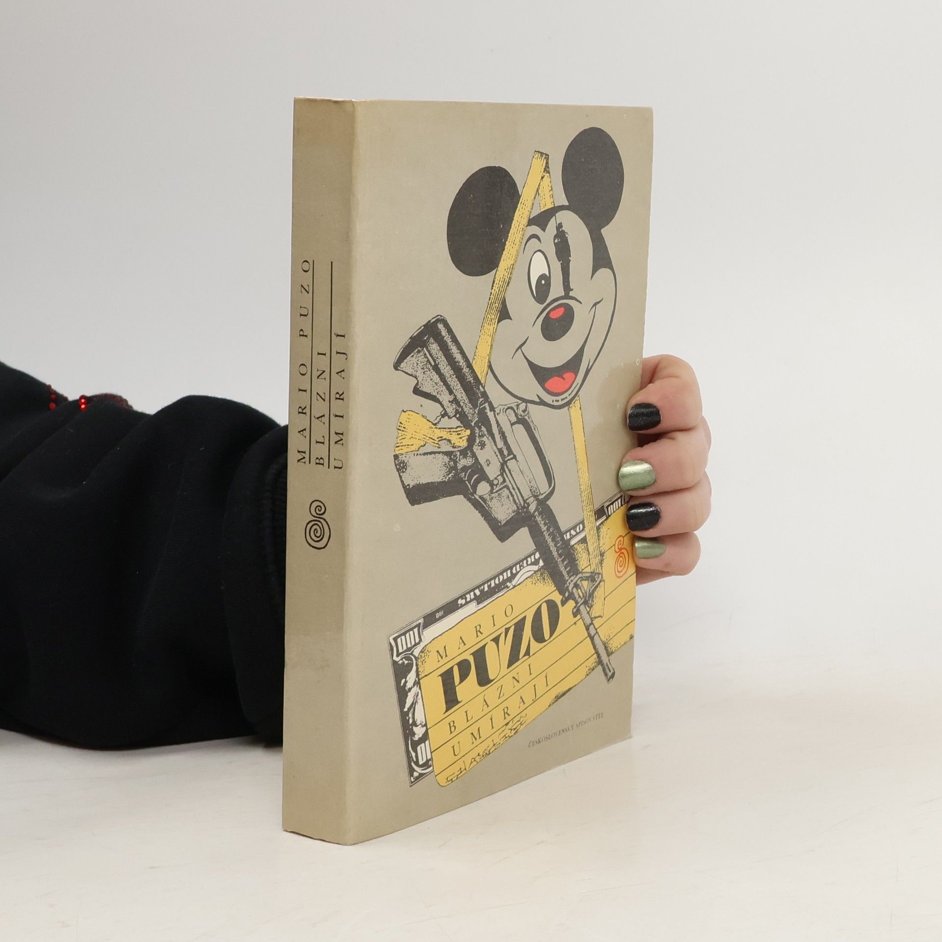 Mario Puzo Blázni umírají