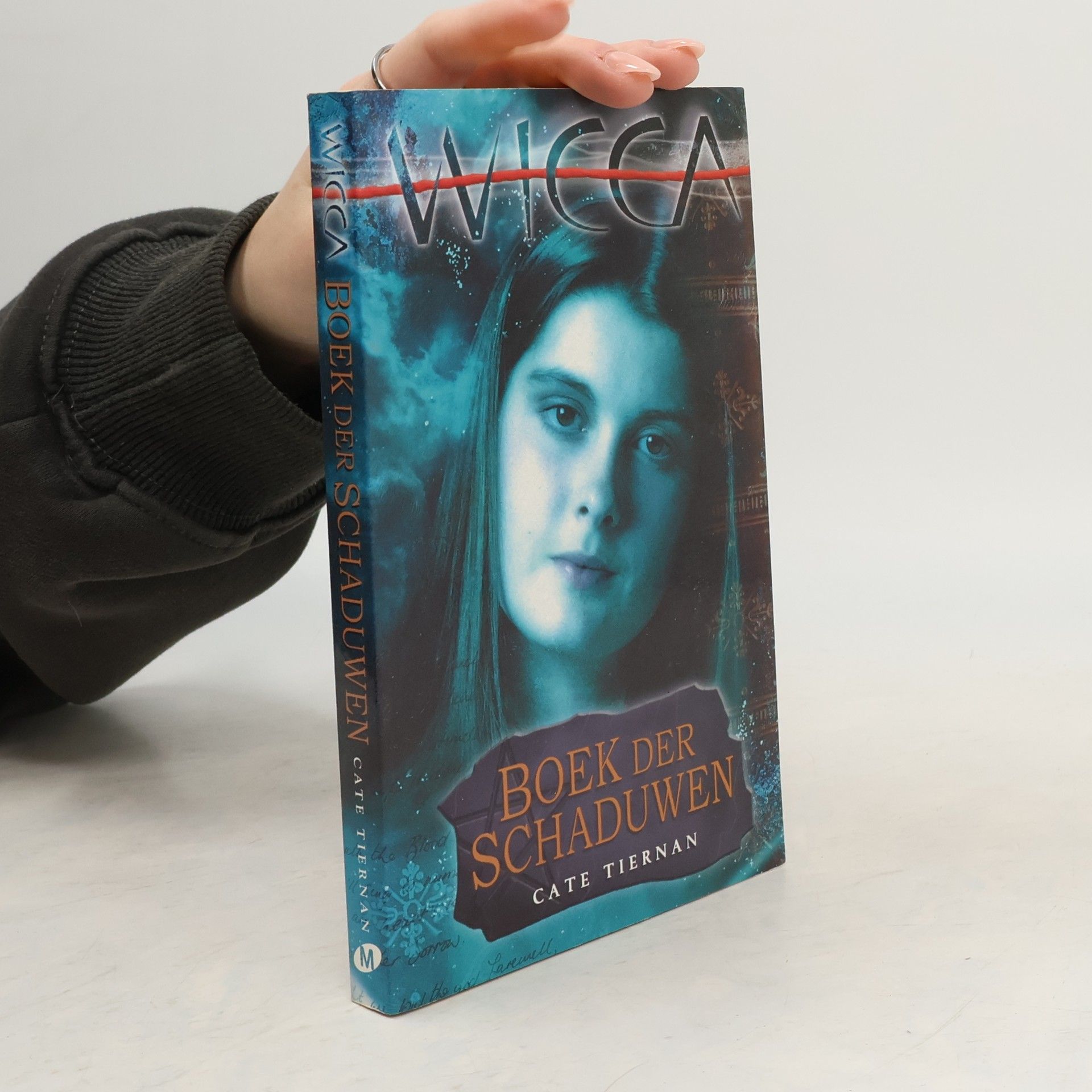 Gabrielle Charbonnet Wicca - 1: Boek der Schaduwen