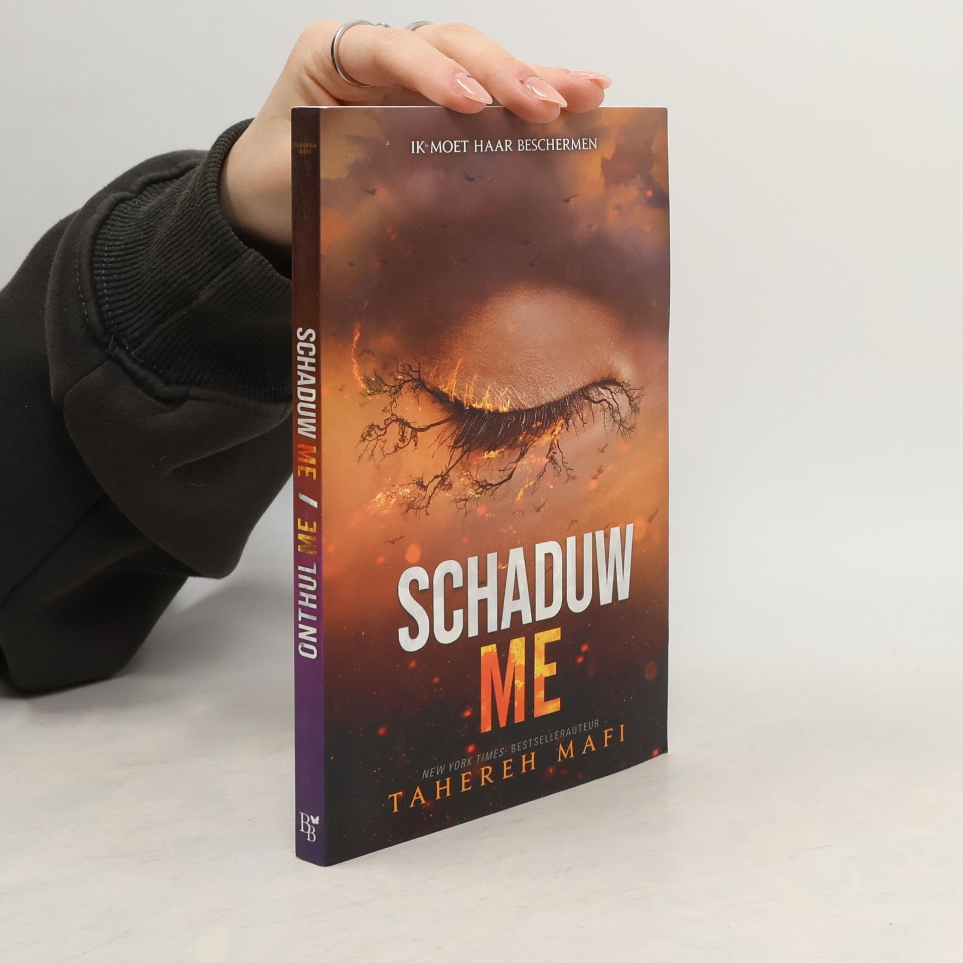 Sandra C. Hessels Schaduw me/Onthul me