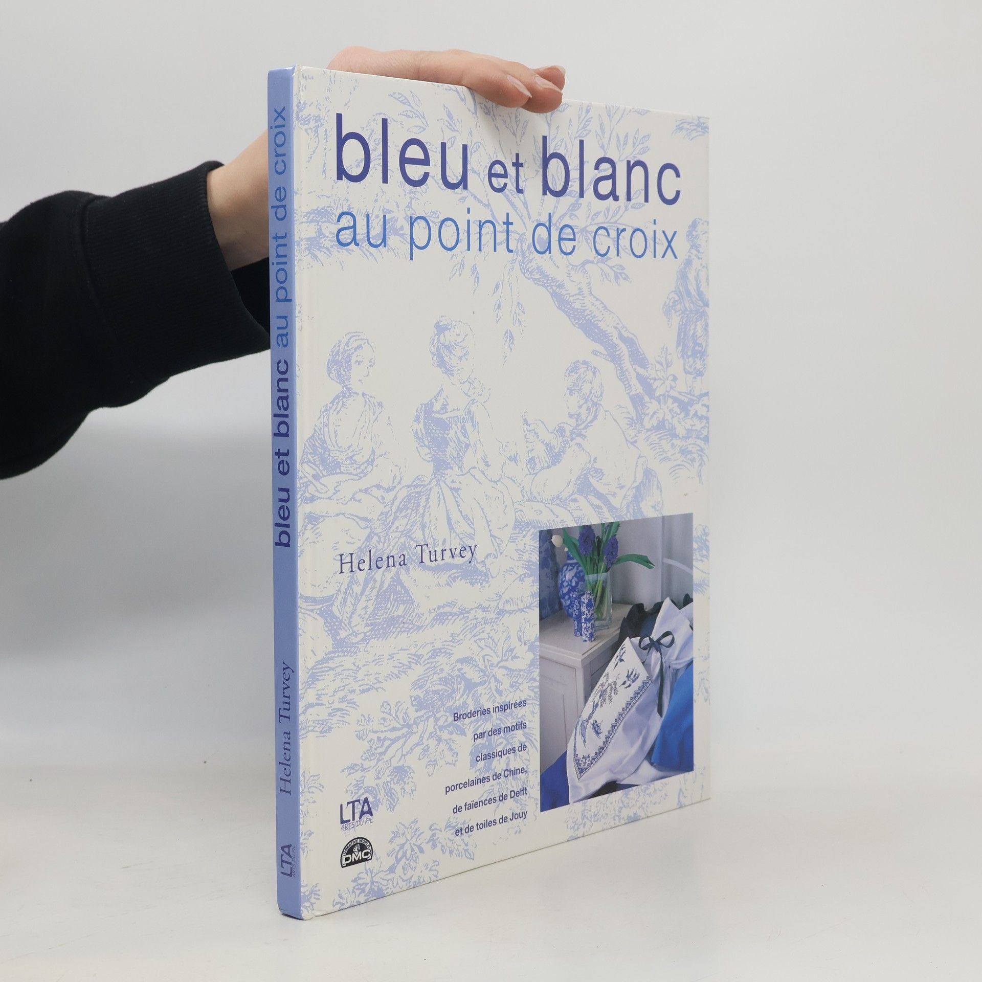 Helena Turvey Bleu et blanc au point de croix
