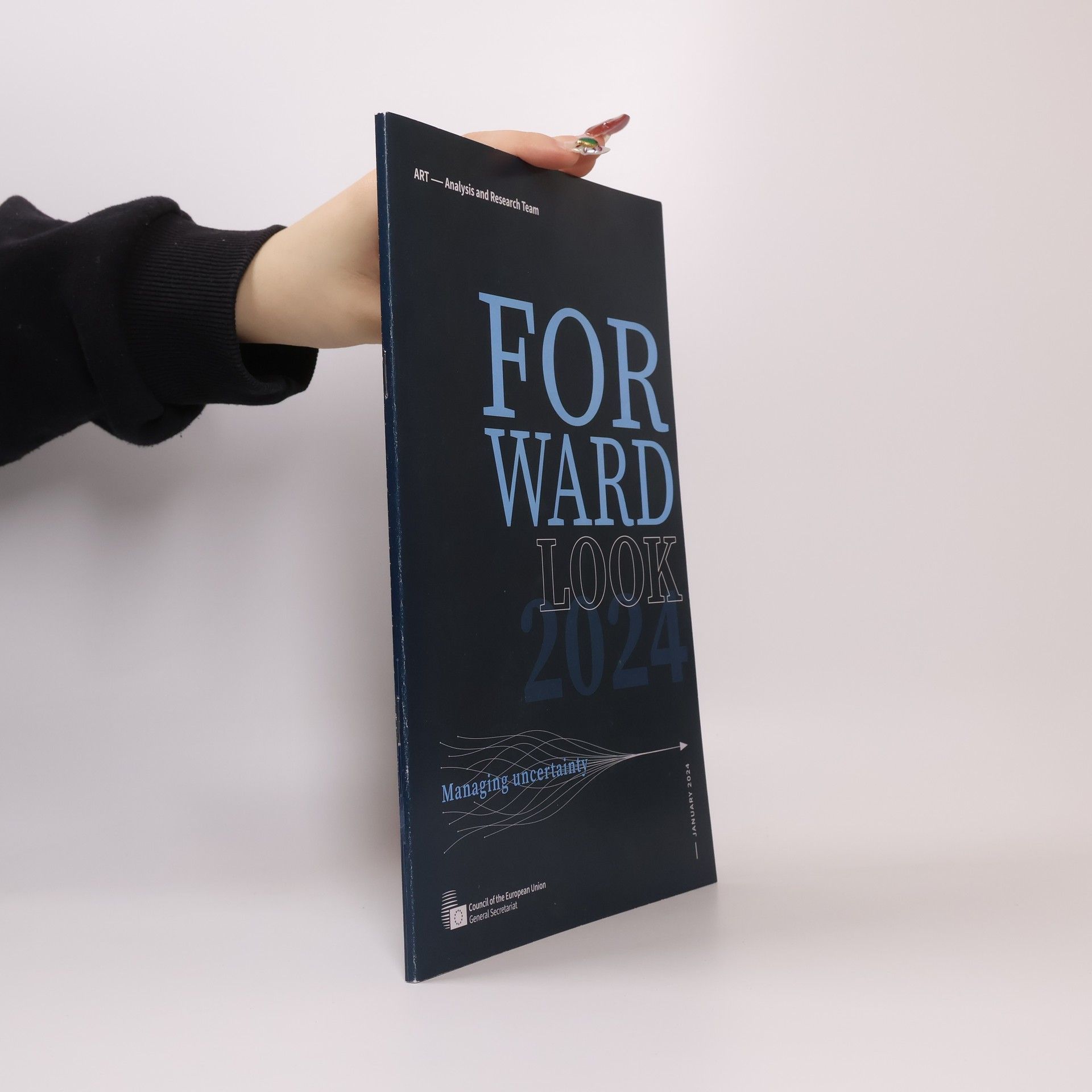 AA.VV. Forward Look 2024. Managing Uncertainty