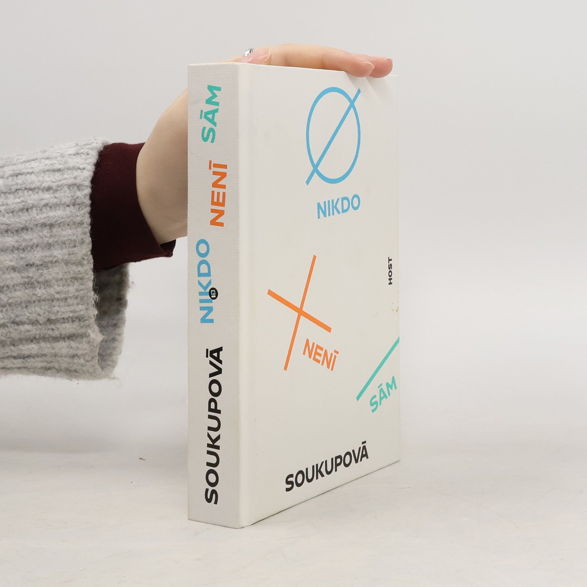 Petra Soukupova Nikdo není sám