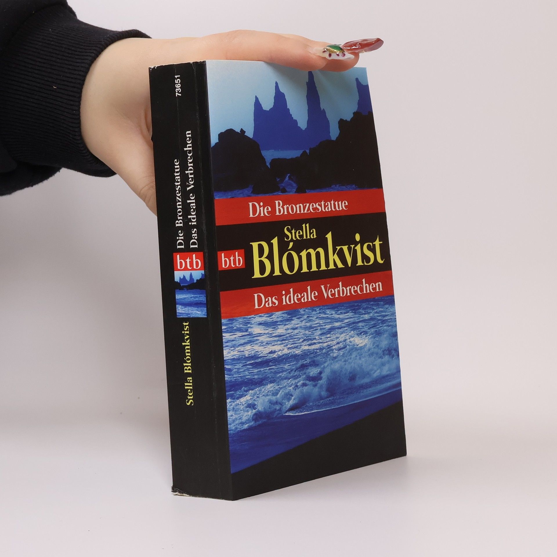Stella Blómkvist Die Bronzestatue. Das ideale Verbrechen
