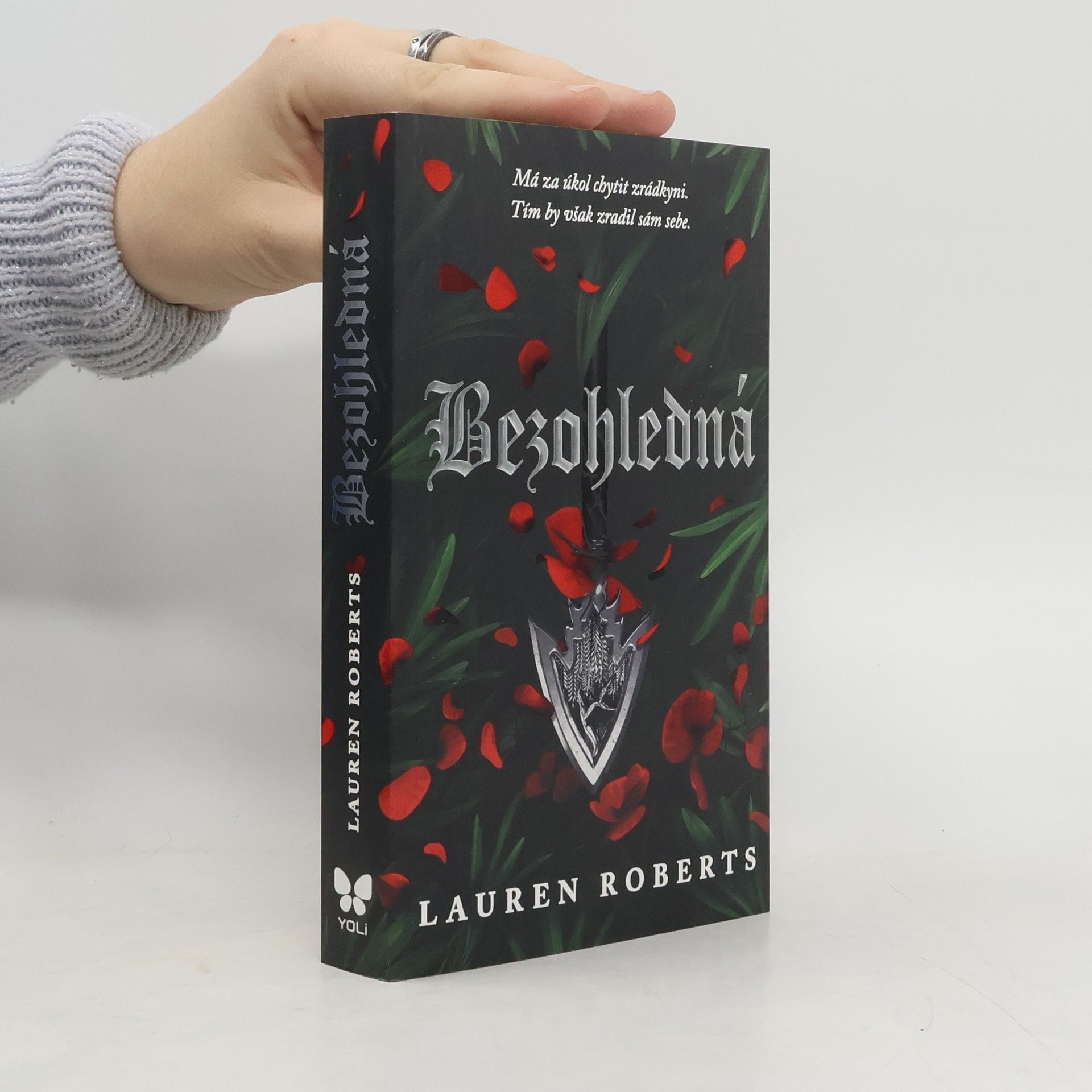 Lauren Roberts Bezohledná