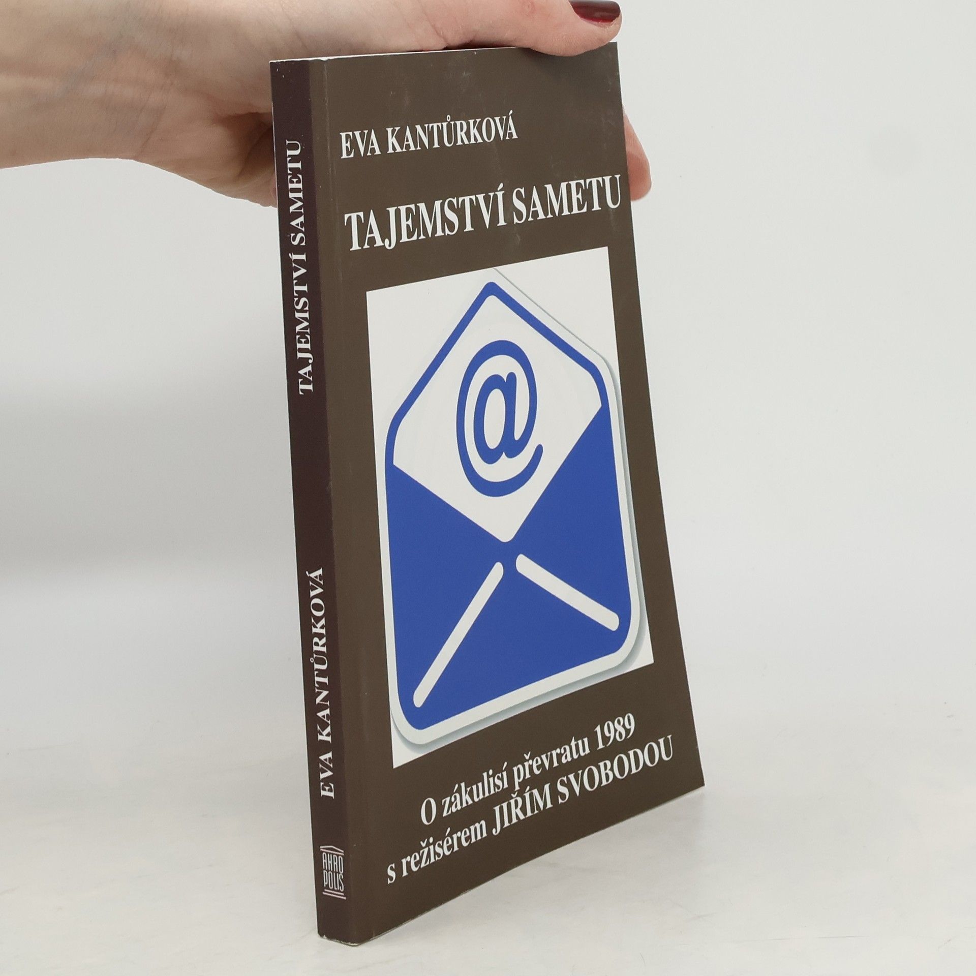 Tajemství sametu. O zákulisí převratu 1989 s režisérem Jiřím Svobodou