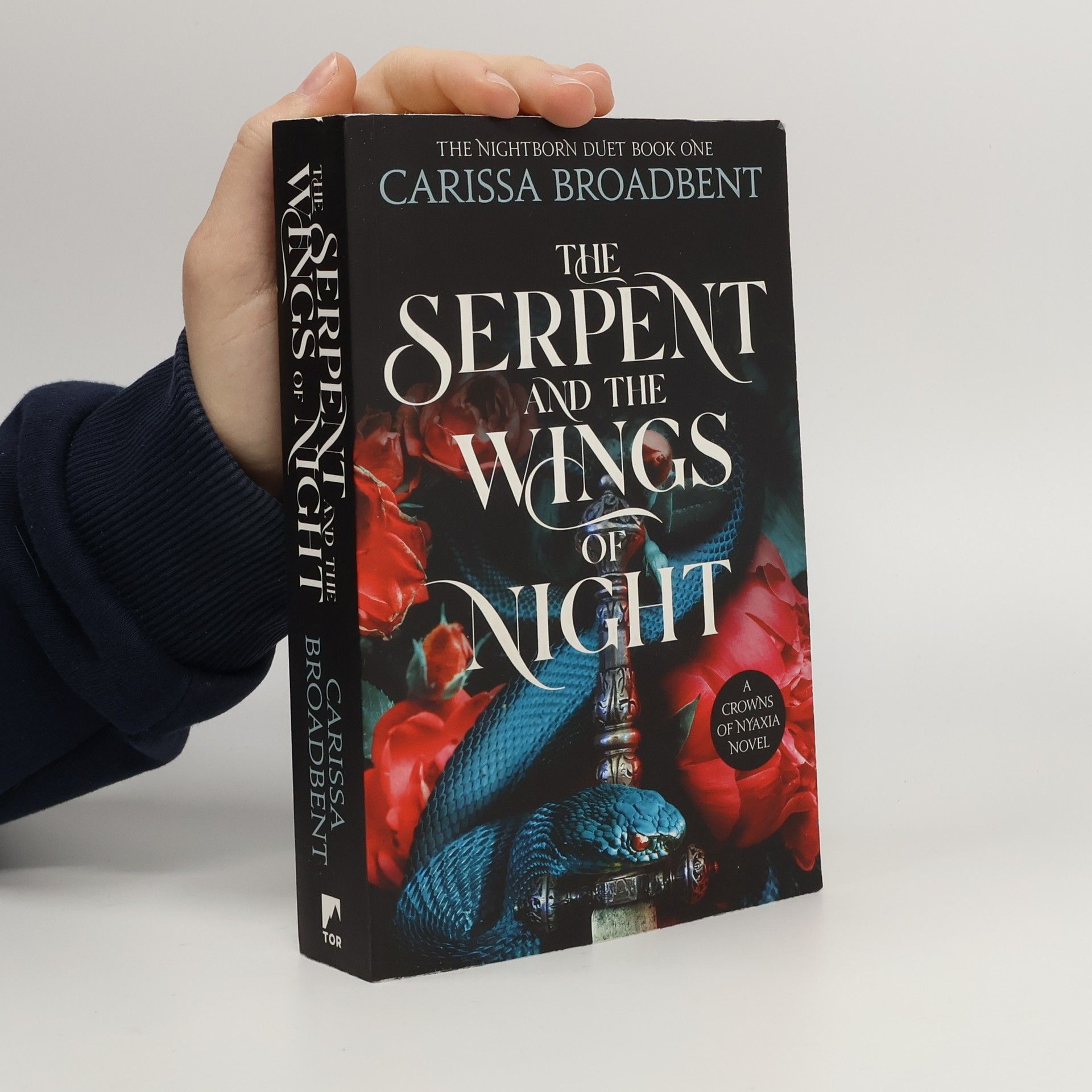 Carissa Broadbent The Serpent and the Wings of Night