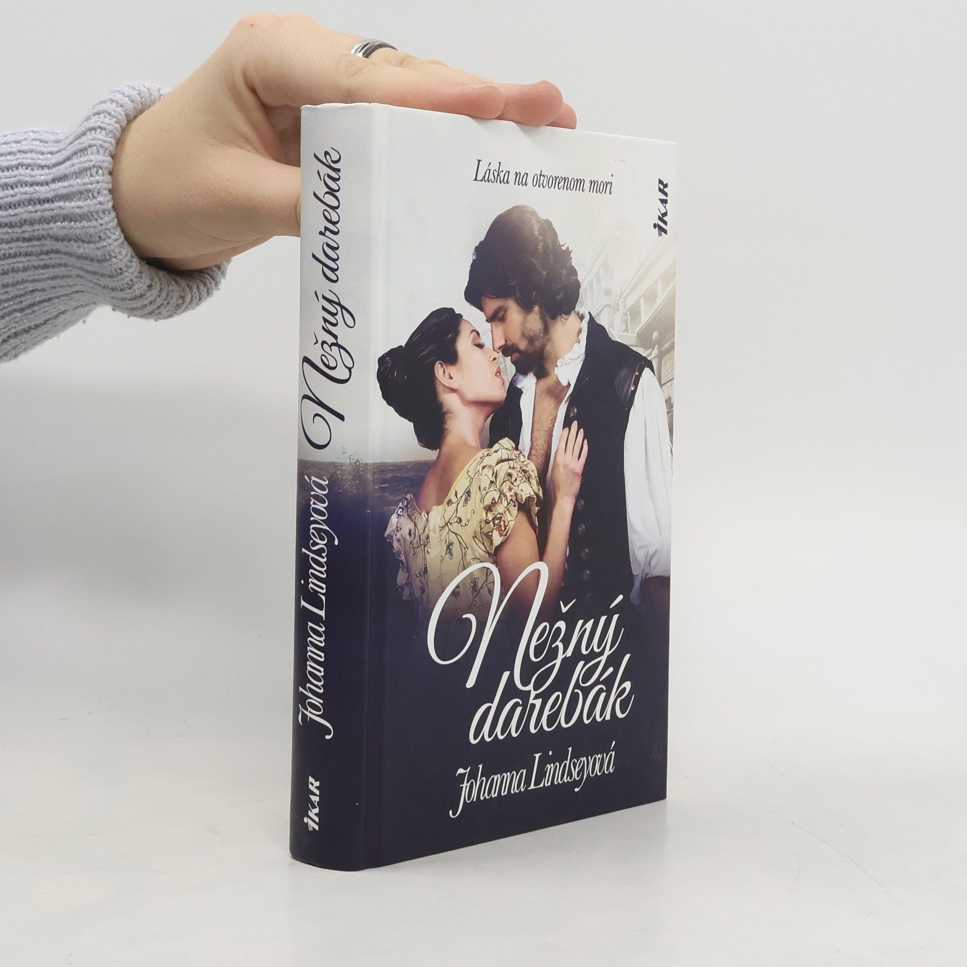 Johana Lindseyová Nežný darebák