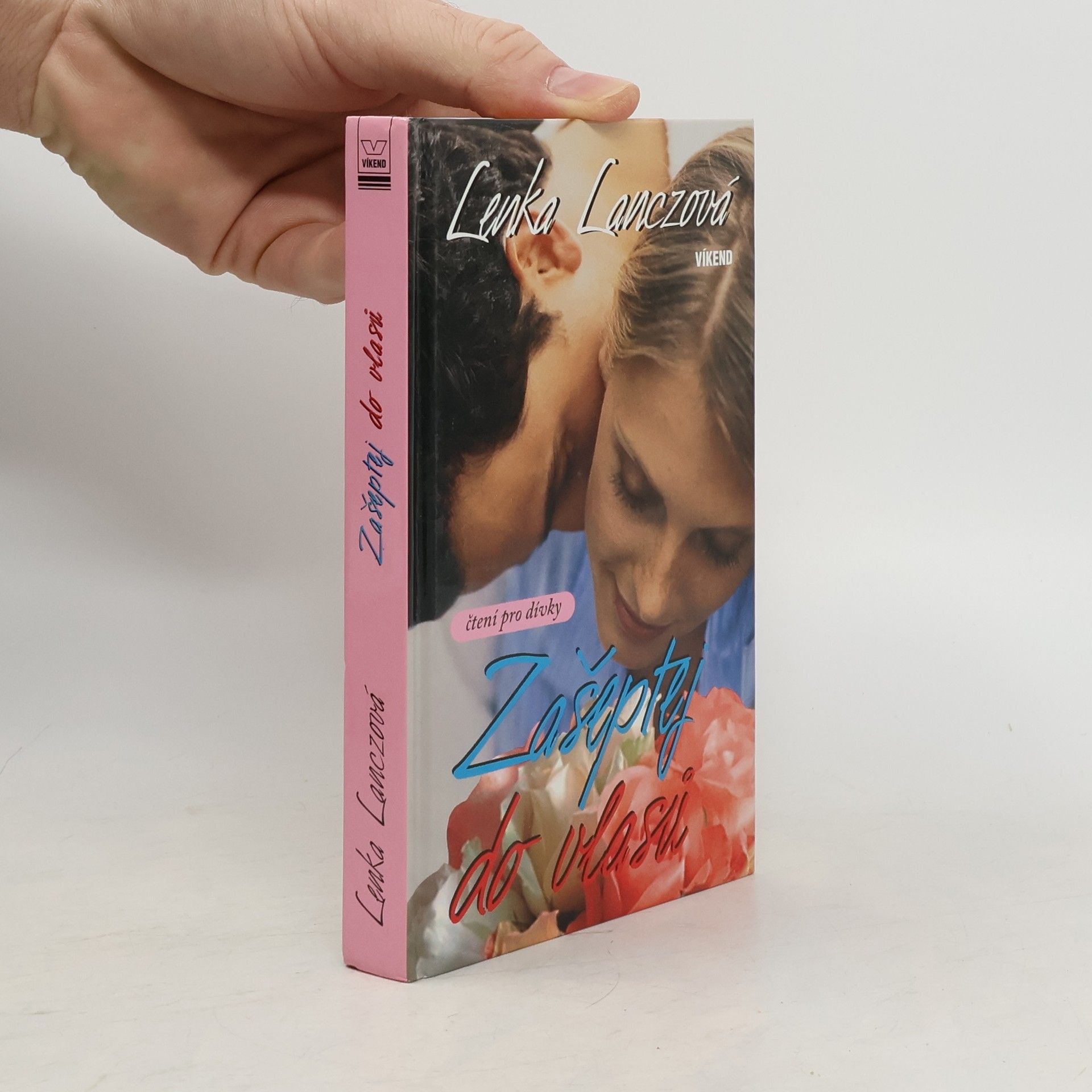 Lenka Lanczová Zašeptej do vlasů