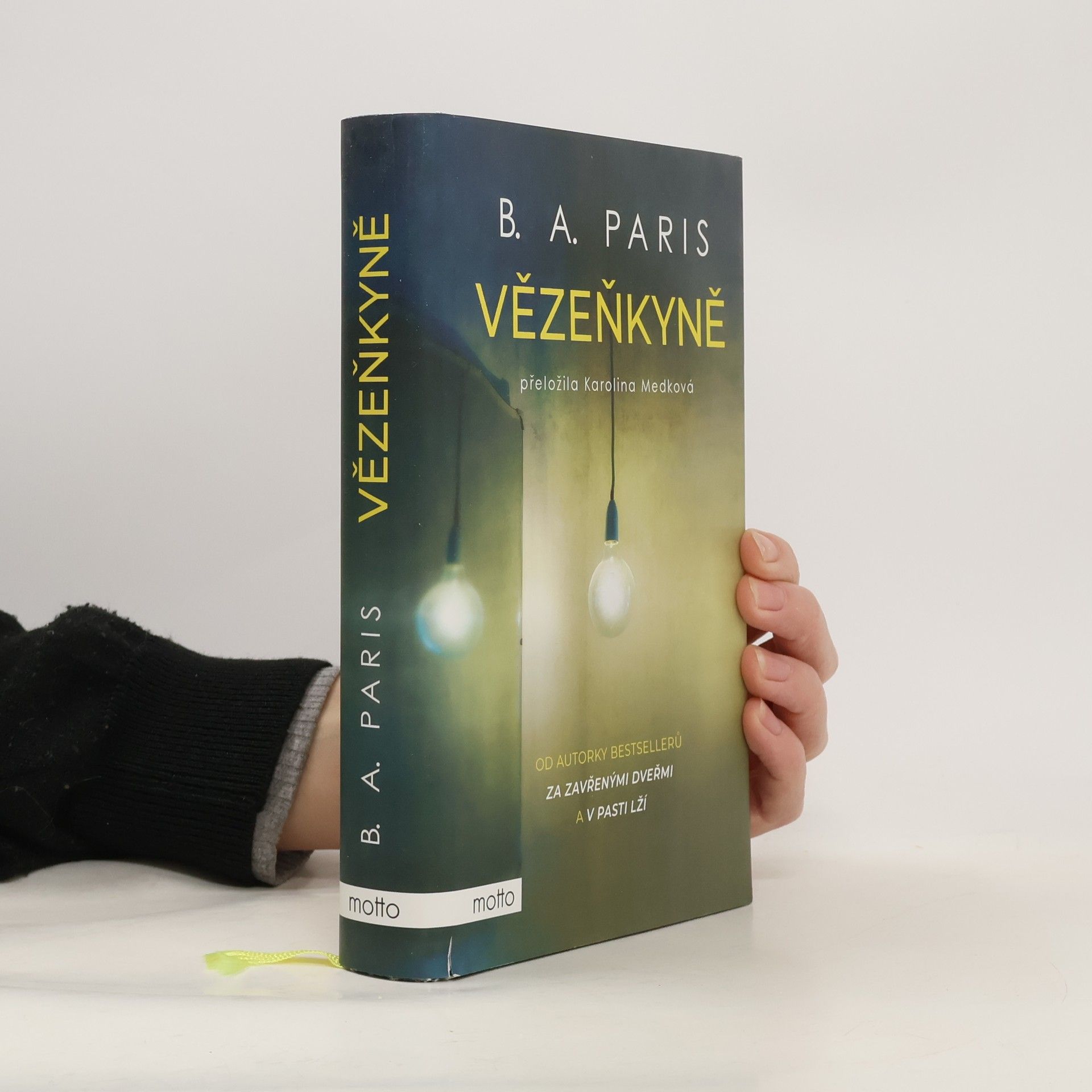 B.A. Paris Vězenkyně