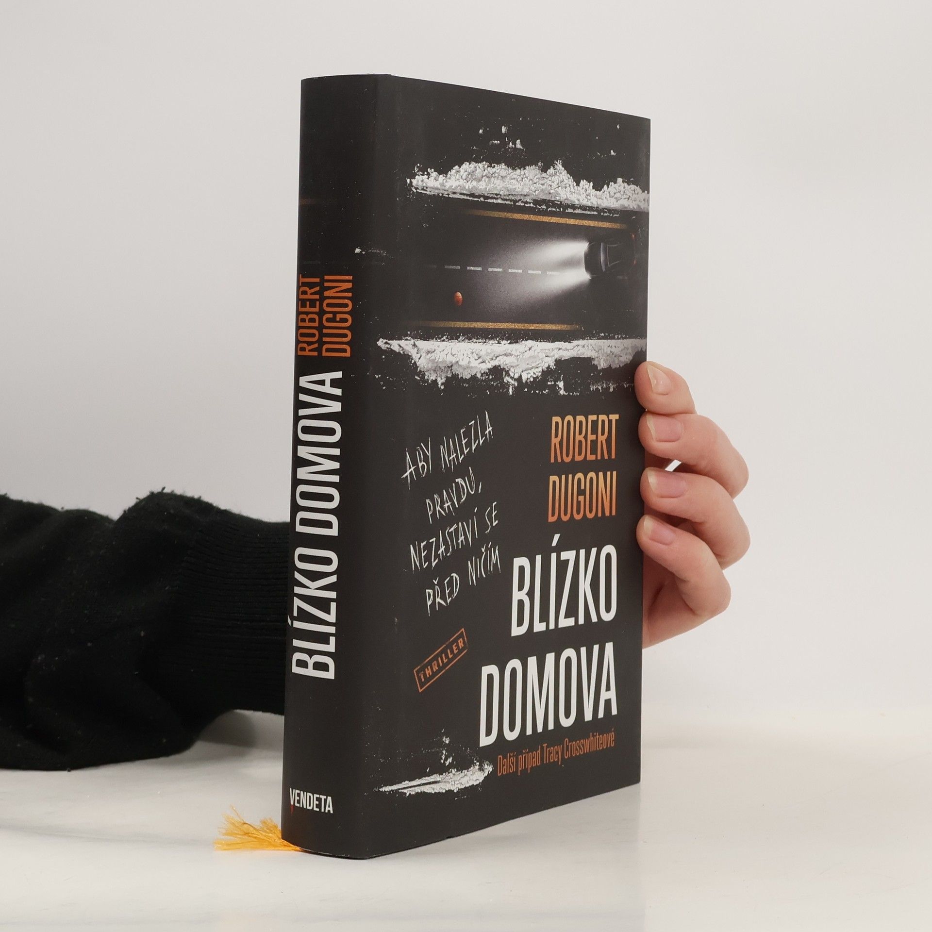 Robert Dugoni Blízko domova