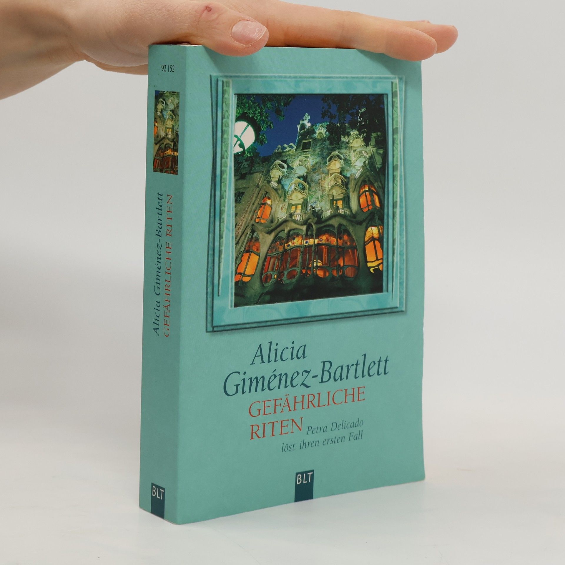 Alicia Giménez-Bartlett Gefährliche Riten : Petra Delicado löst ihren ersten Fall