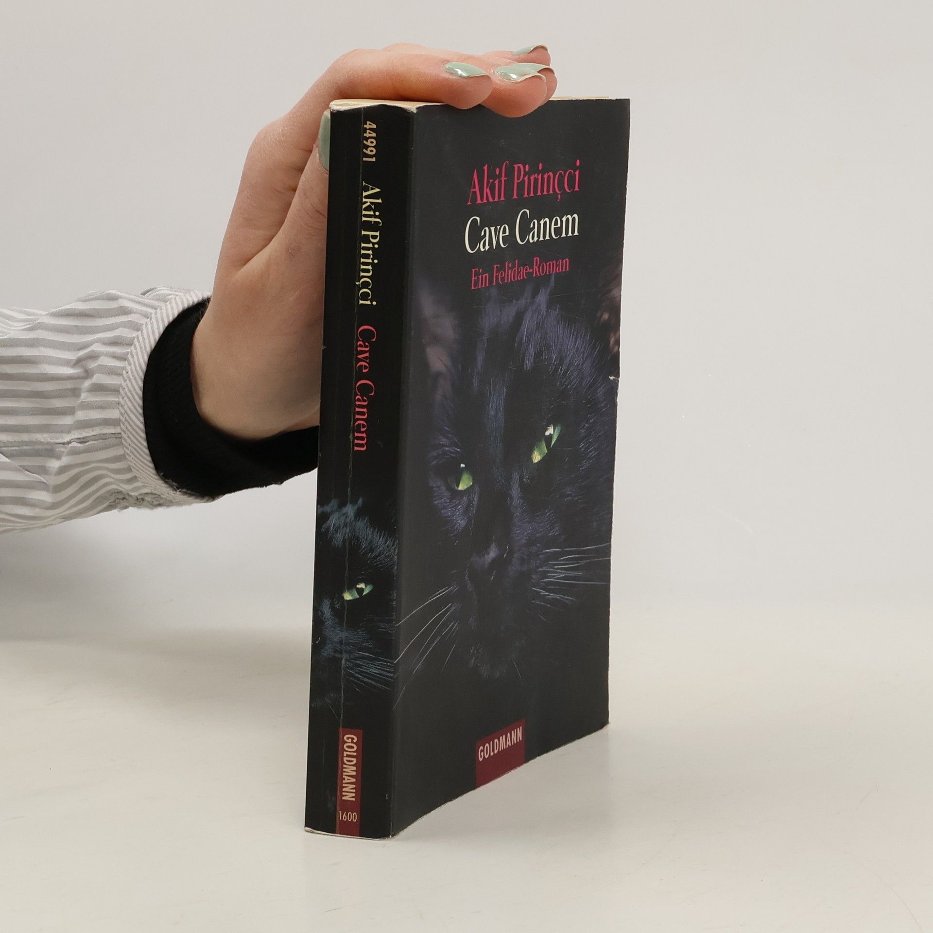 Akif Pirinçci Cave canem
