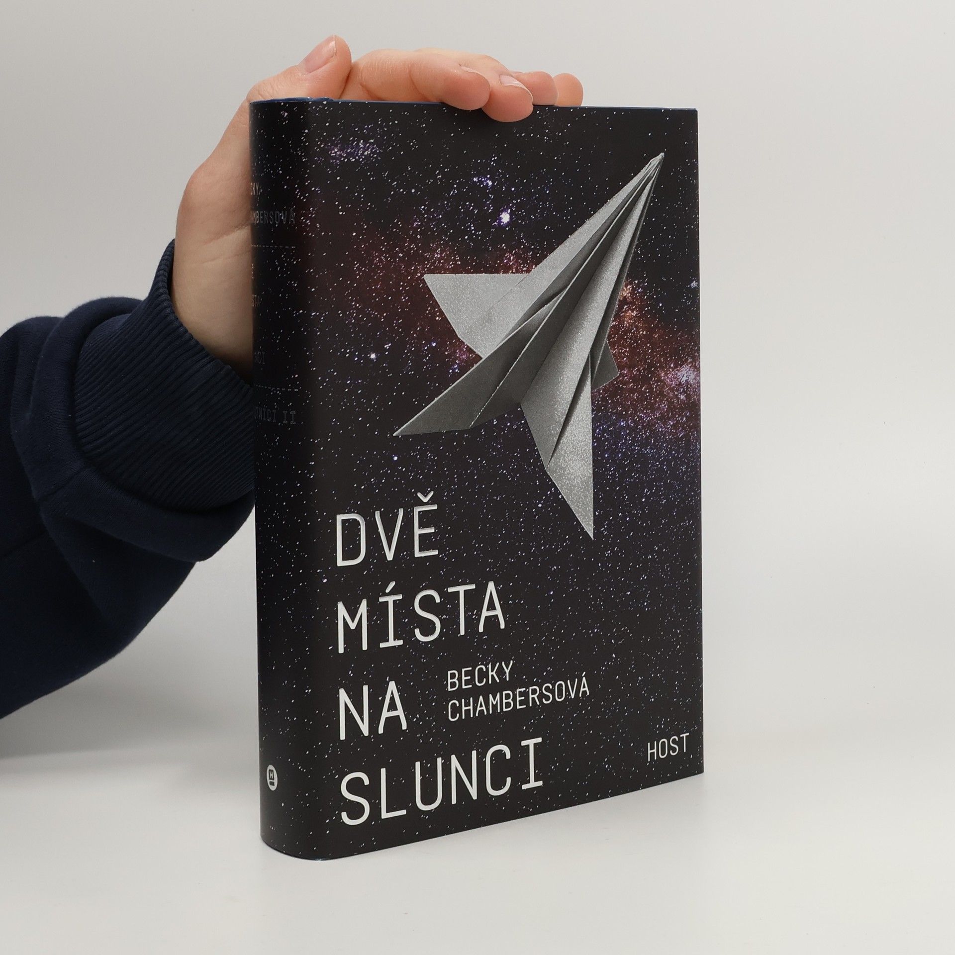 Becky Chambers Dvě místa na slunci