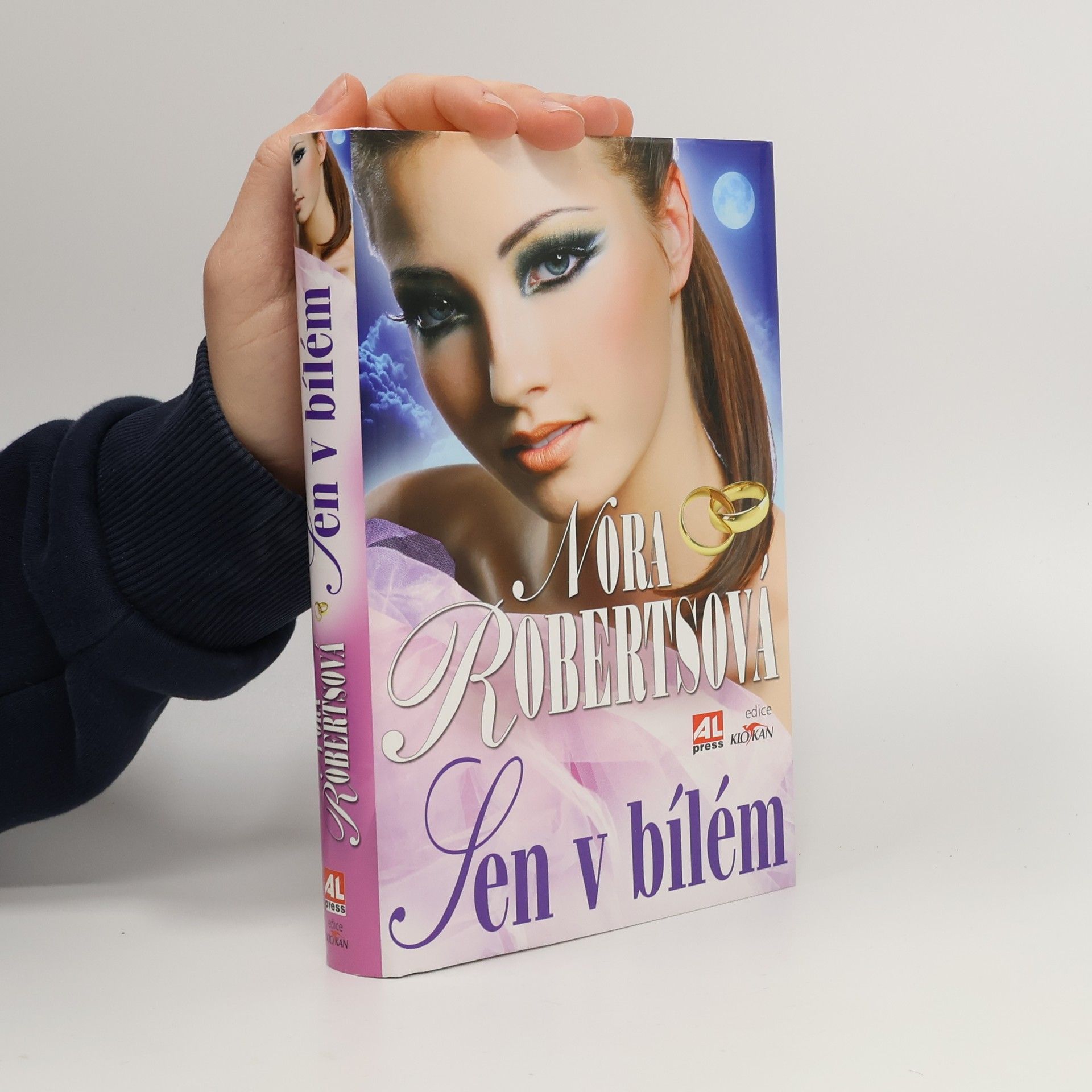 Nora Roberts Sen v bílém