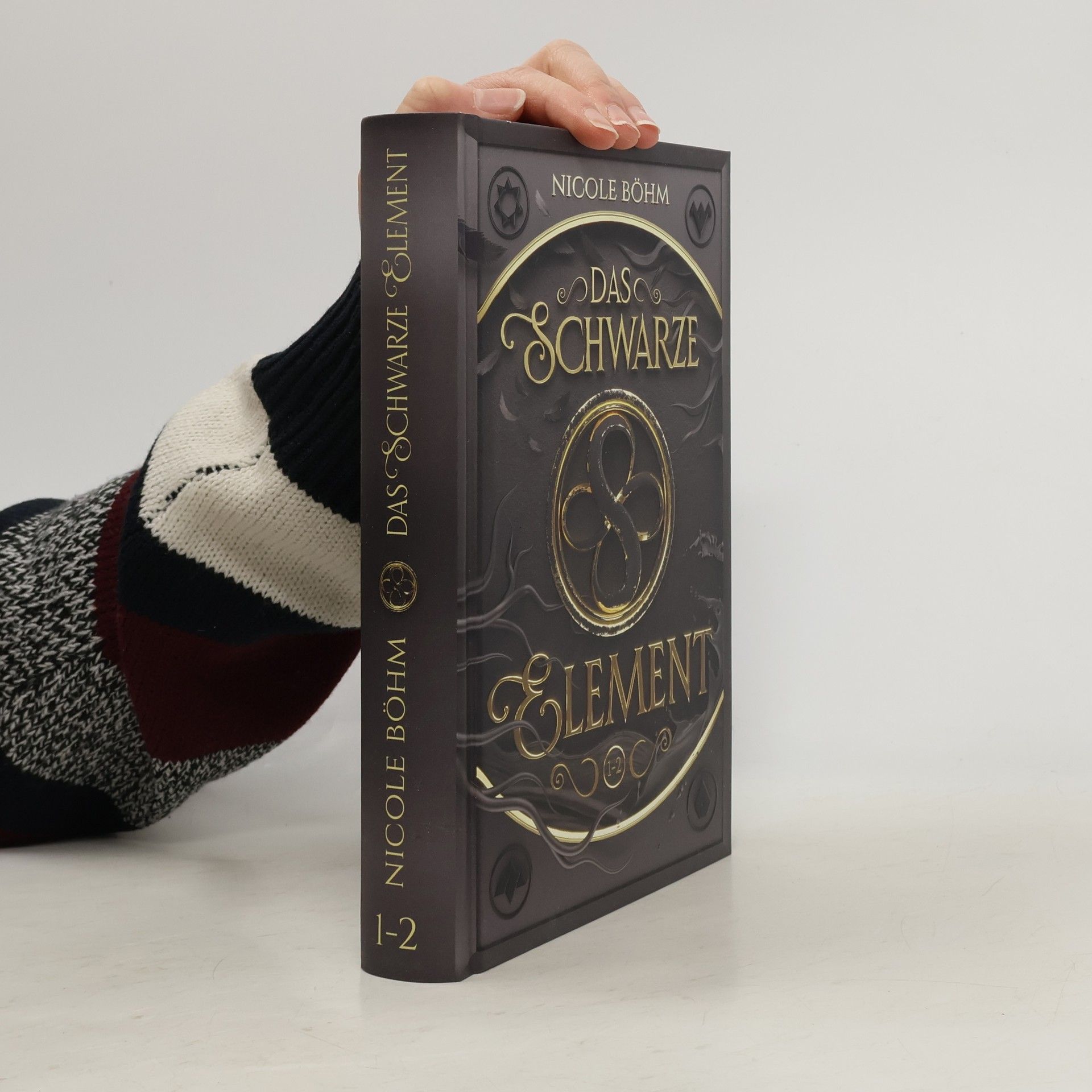 Nicole Böhm Das schwarze Element 1-2