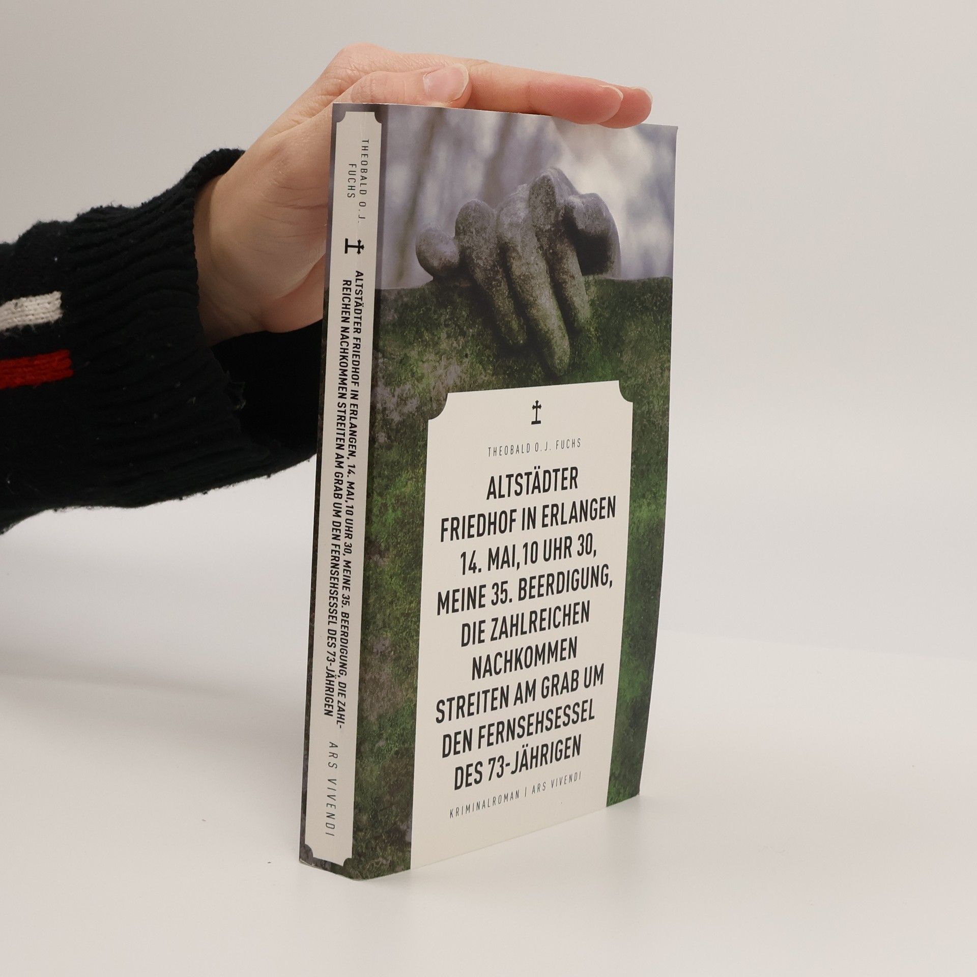 Altstädter Friedhof in Erlangen 14. Mai, 10 Uhr 30, meine 35. Beerdigung, die zahlreichen Nachkommen streiten am Grab um den Fernsehsessel des 73-Jährigen