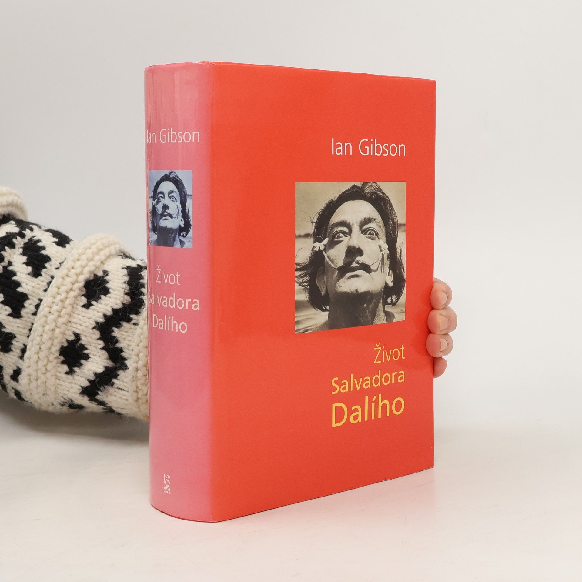 Ian Gibson Život Salvadora Dalího