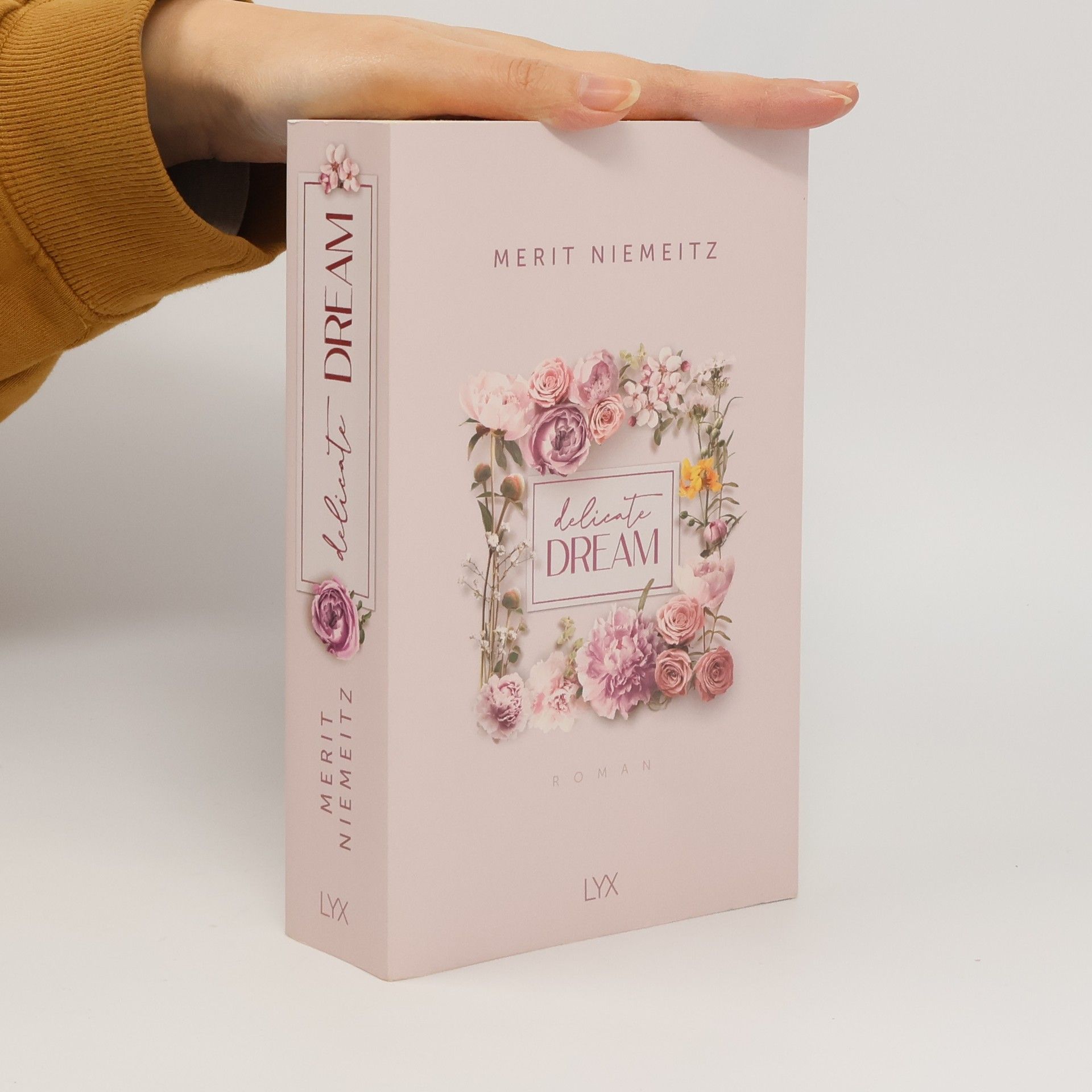 Merit Niemeitz Delicate Dream