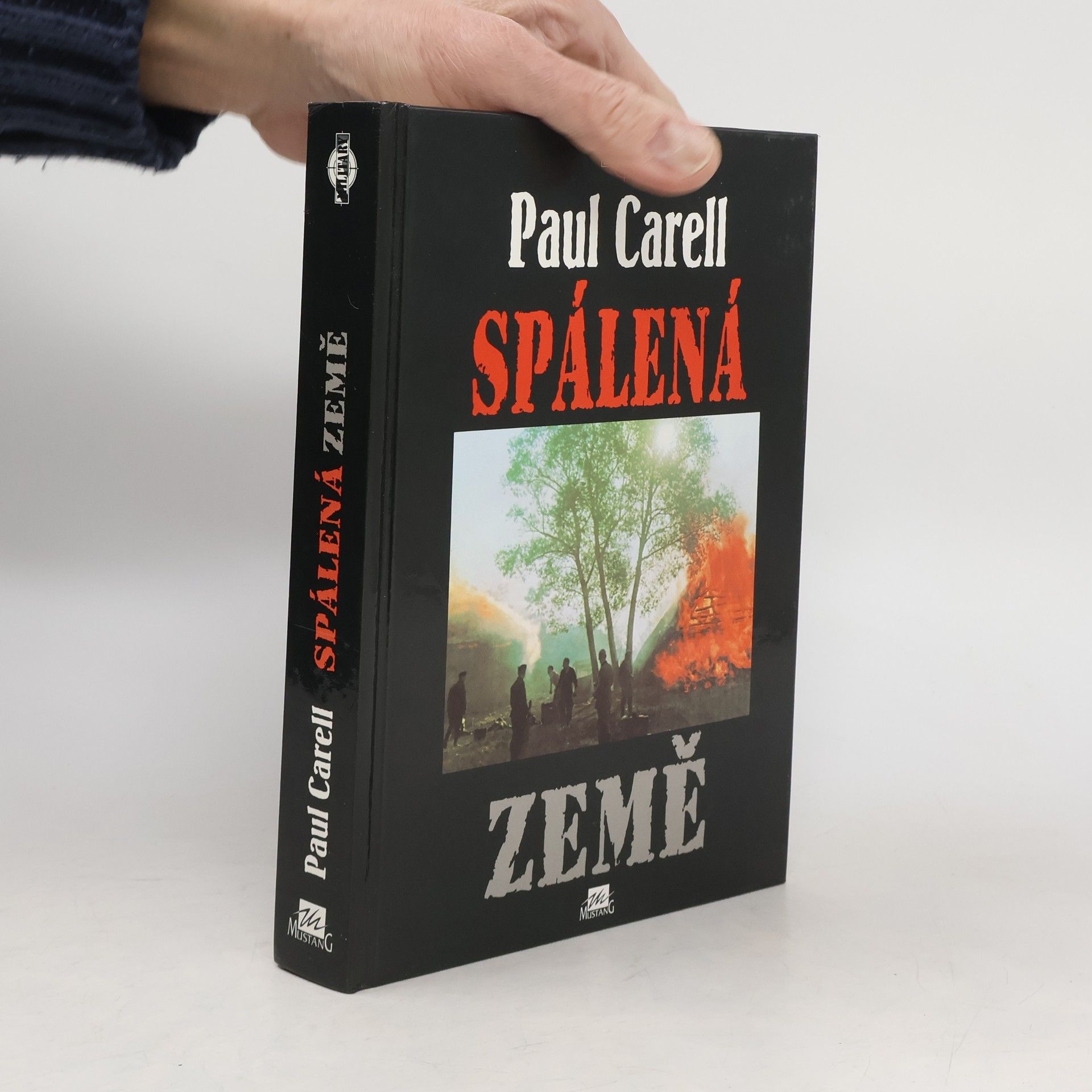 Paul Carell Spálená země