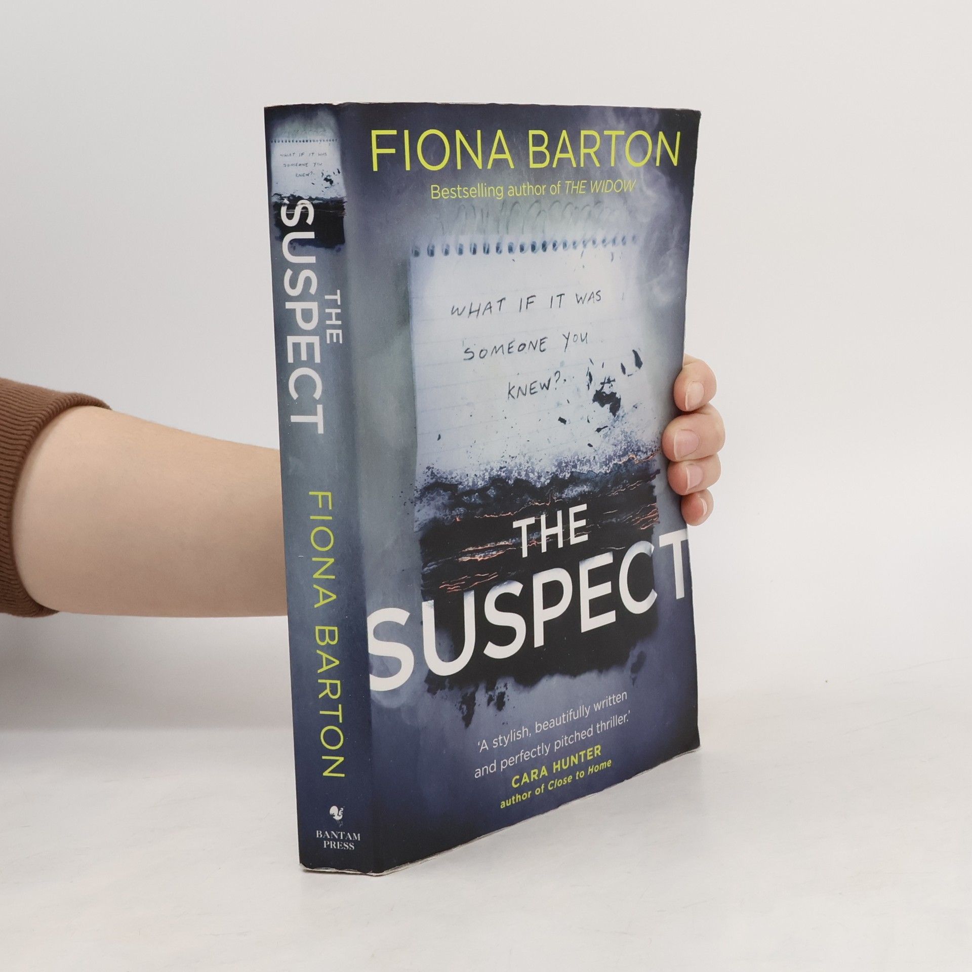 Fiona Barton The Suspect : From the No. 1 bestselling author of Richard & Judy Book Club hit The Child