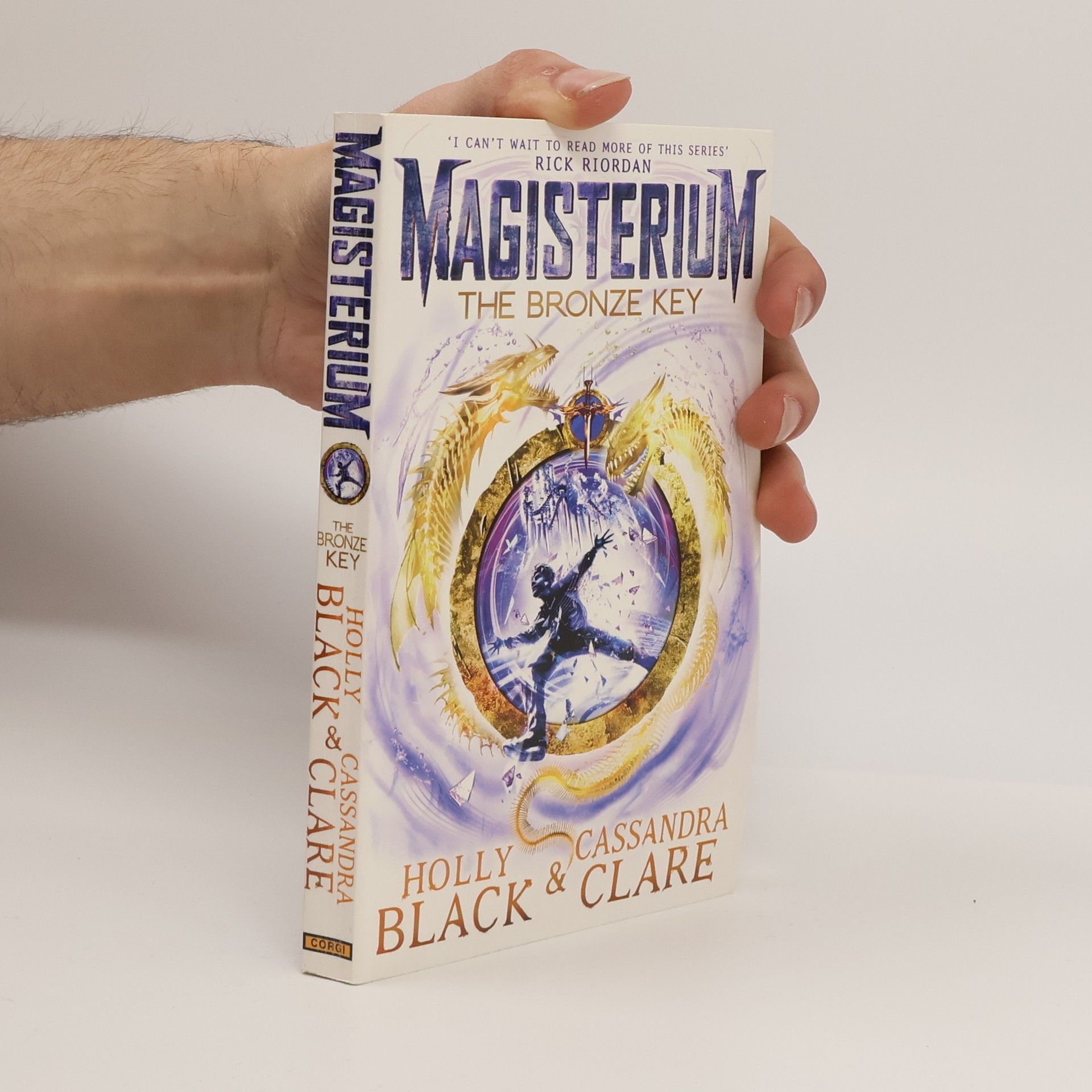 The Bronze Key. Magisterium 3. díl