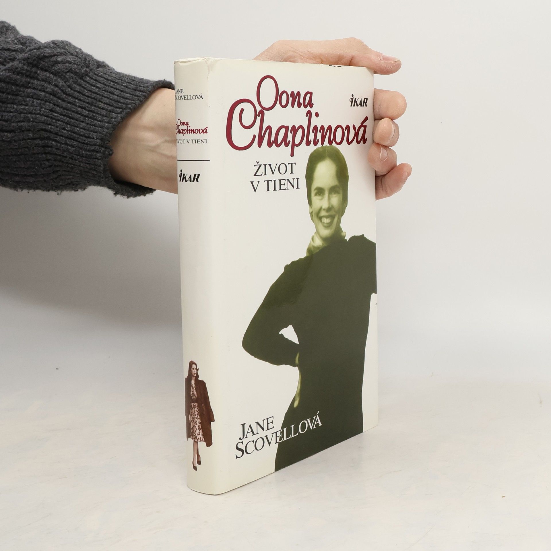 Jane Scovell Oona Chaplinová : Život v tieni