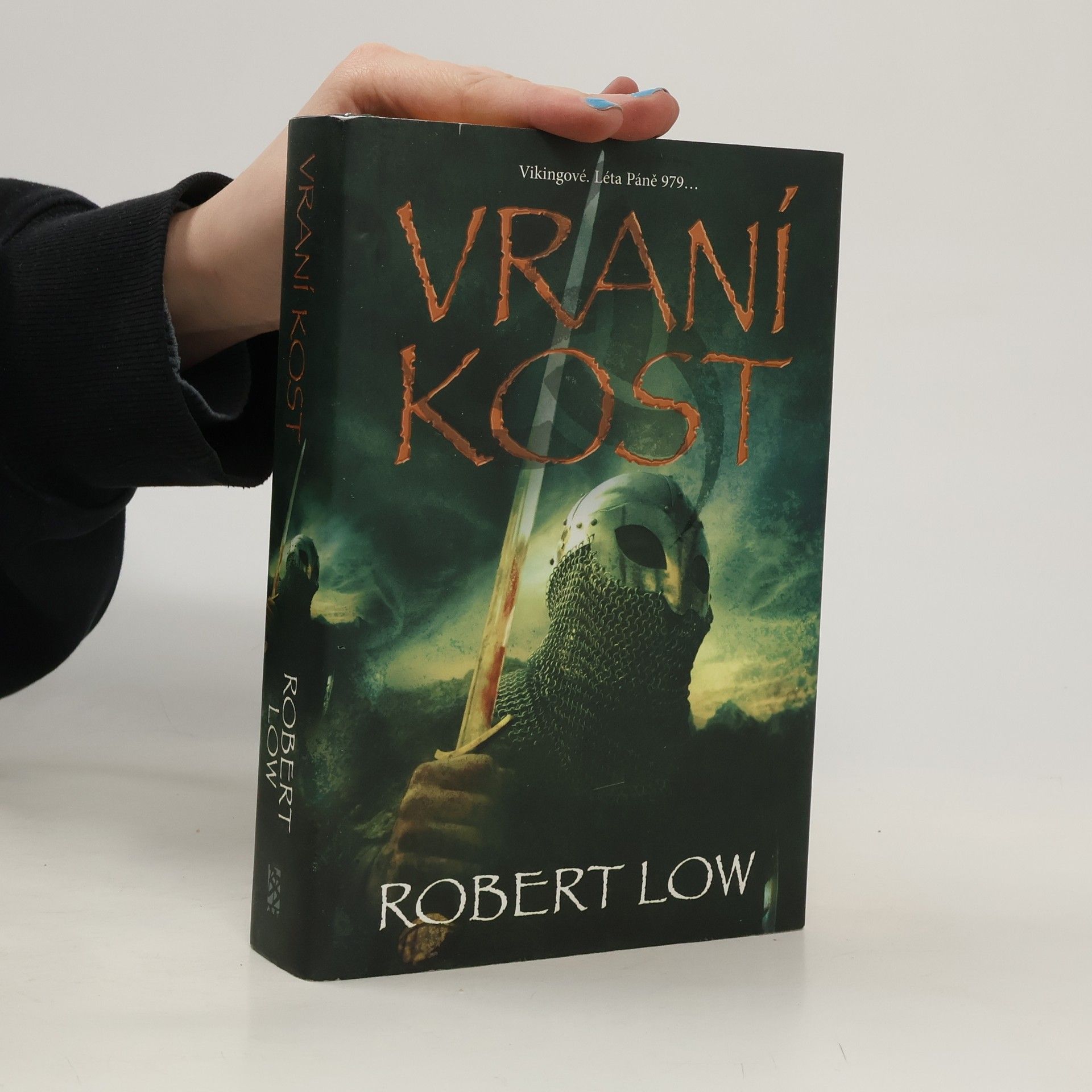 Robert Low Vraní kost