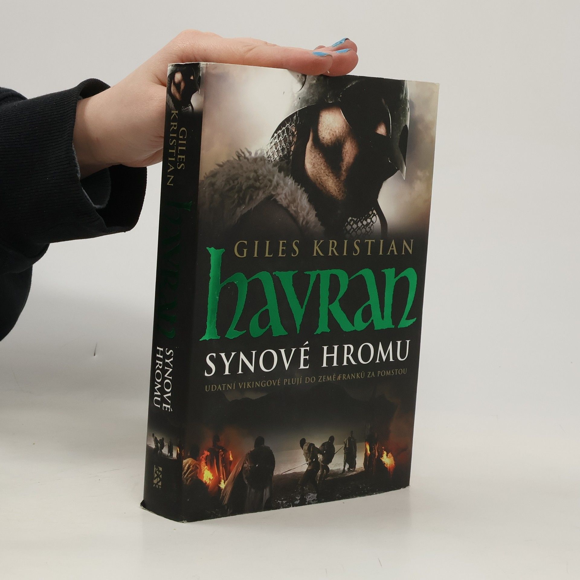 Giles Kristian Synové hromu