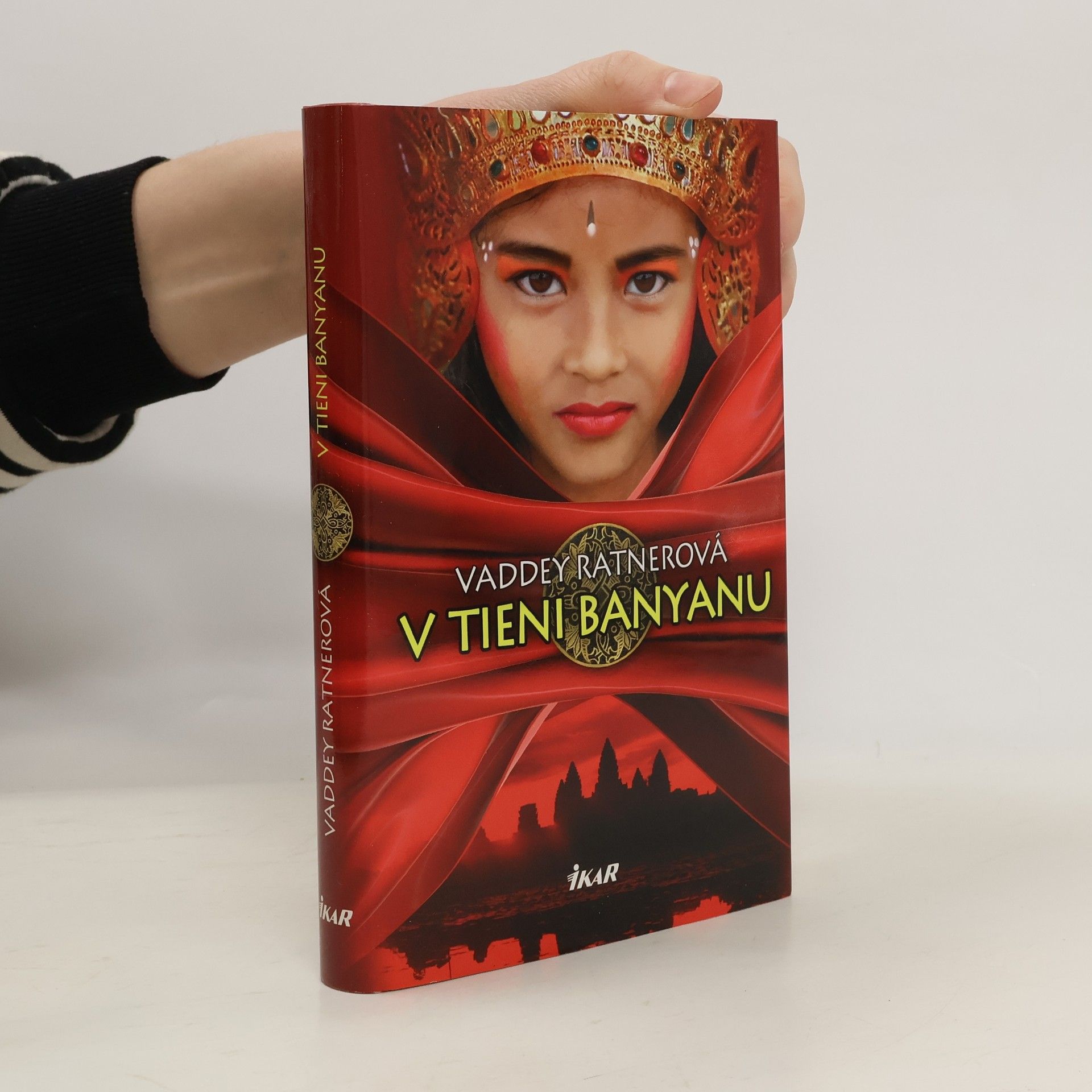 Vaddey Ratner V tieni banyanu