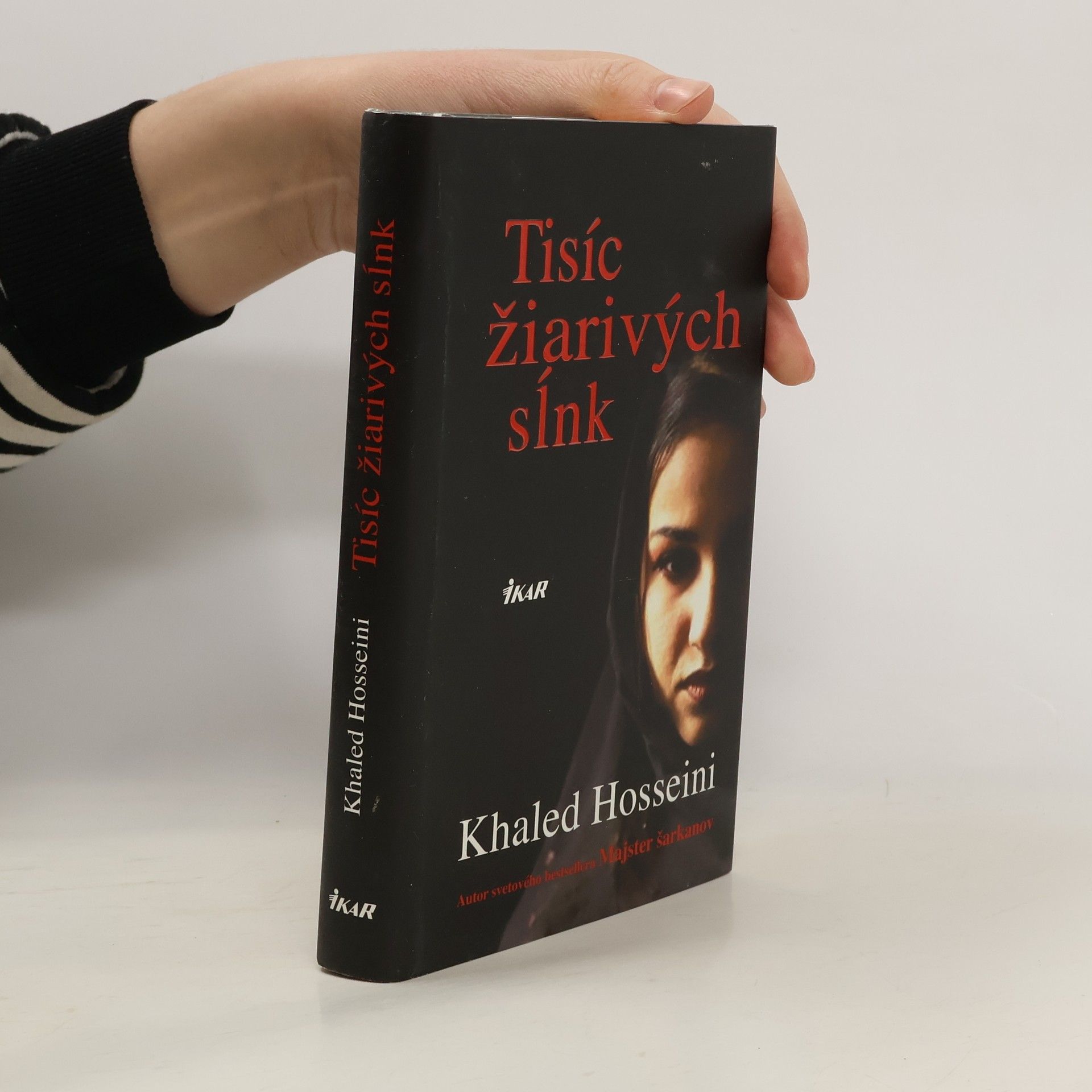 Khaled Hosseini Tisíc žiarivých sĺnk
