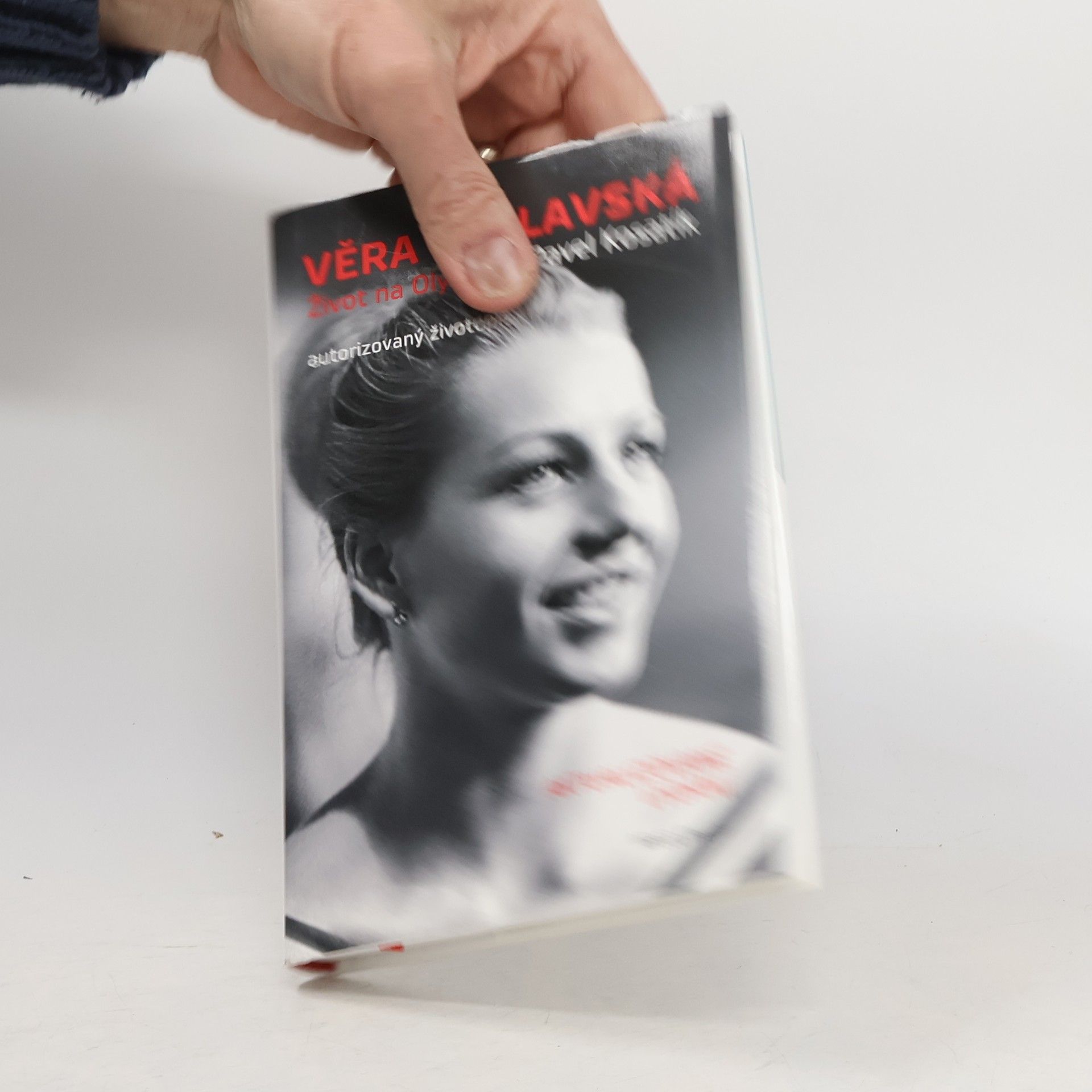 Pavel Kosatík Věra Čáslavská. Život na Olympu