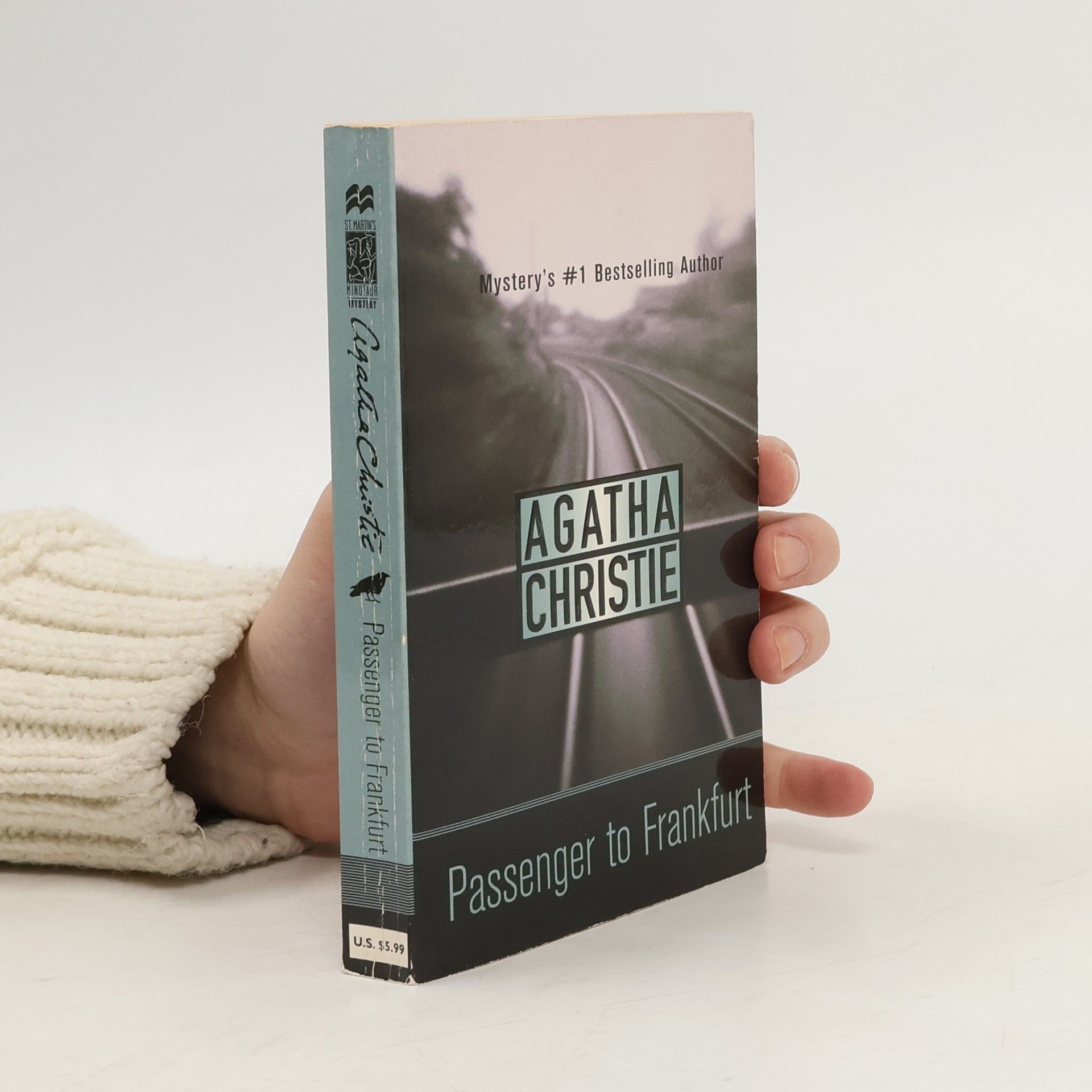 Agatha Christie Passenger to Frankfurt